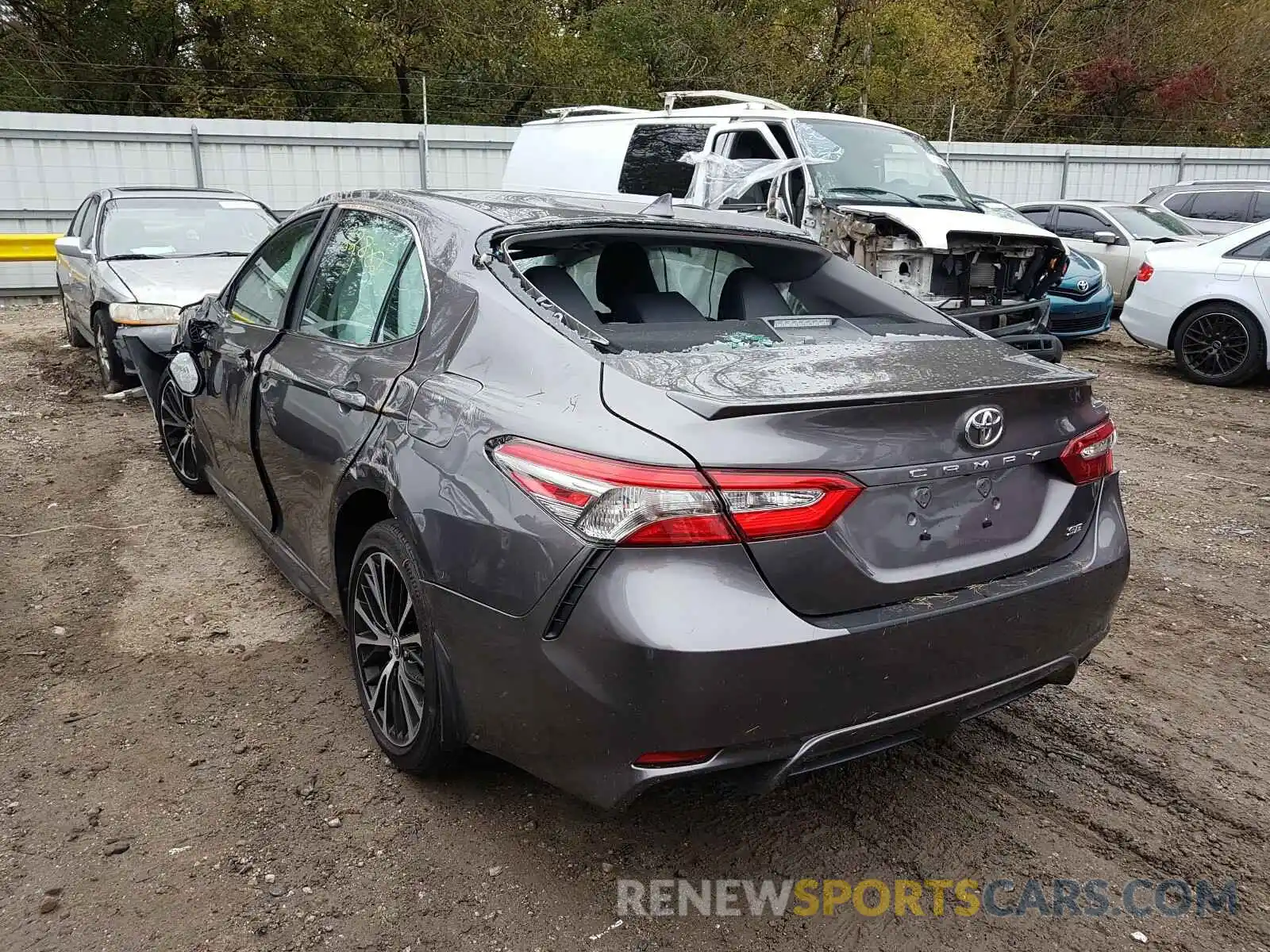 3 Photograph of a damaged car 4T1B11HK1KU695601 TOYOTA CAMRY 2019