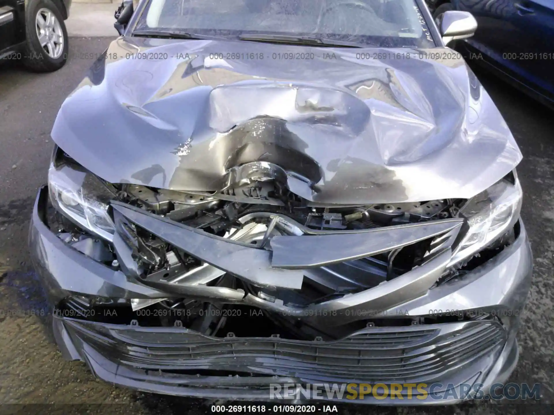 10 Photograph of a damaged car 4T1B11HK1KU698238 TOYOTA CAMRY 2019