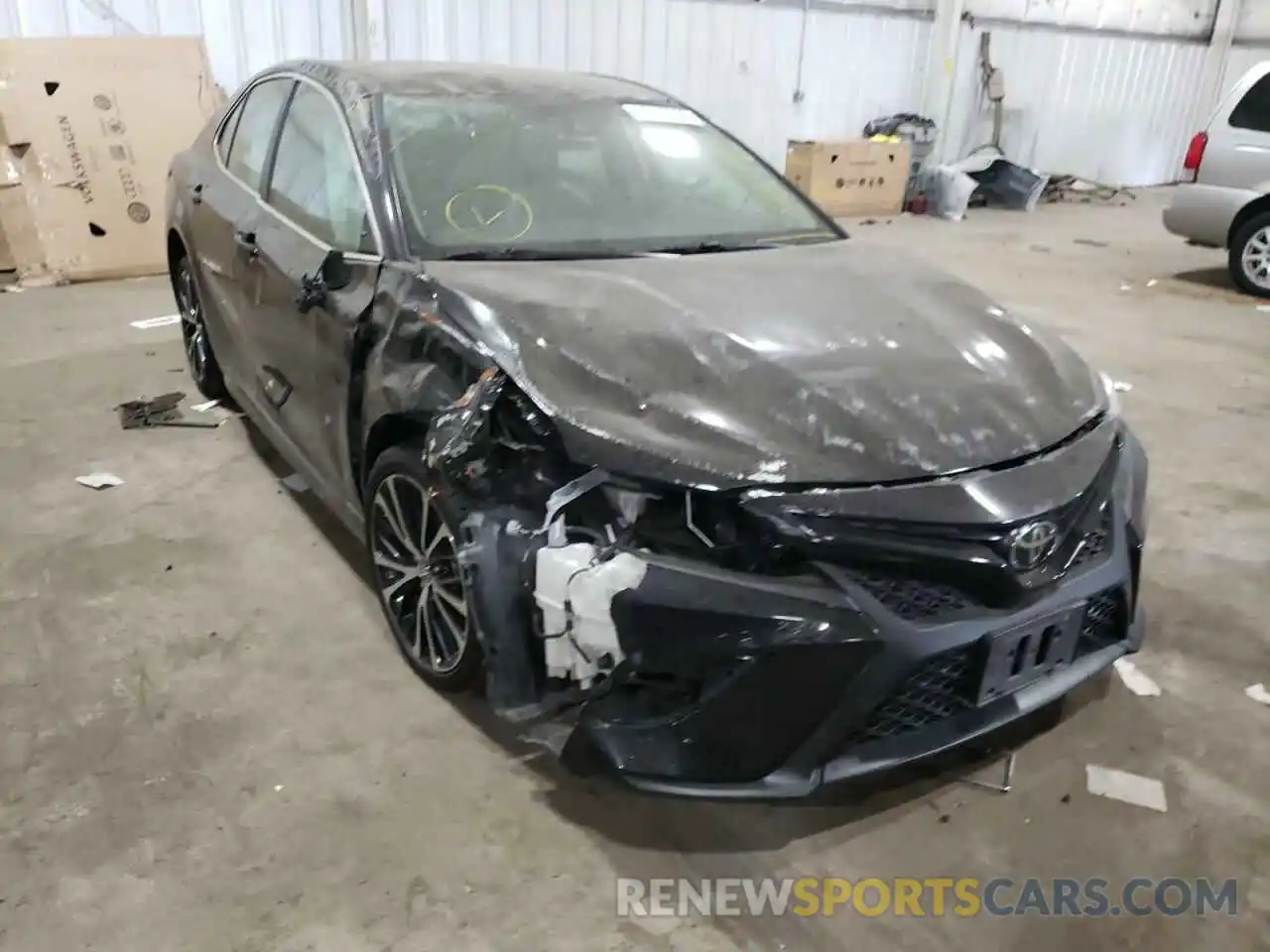 1 Photograph of a damaged car 4T1B11HK1KU698403 TOYOTA CAMRY 2019