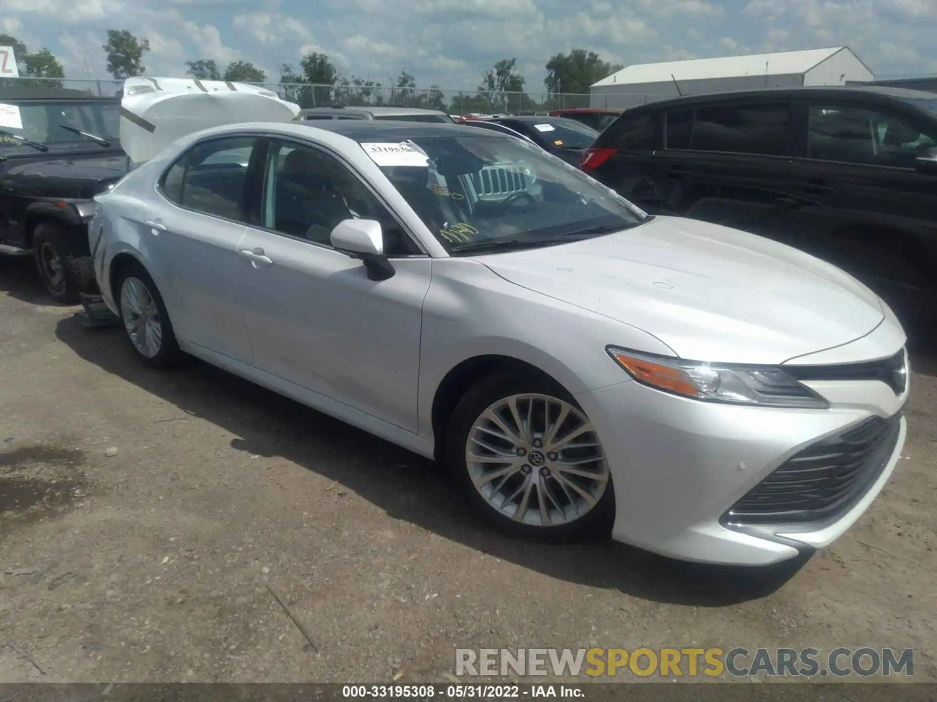 1 Photograph of a damaged car 4T1B11HK1KU698725 TOYOTA CAMRY 2019