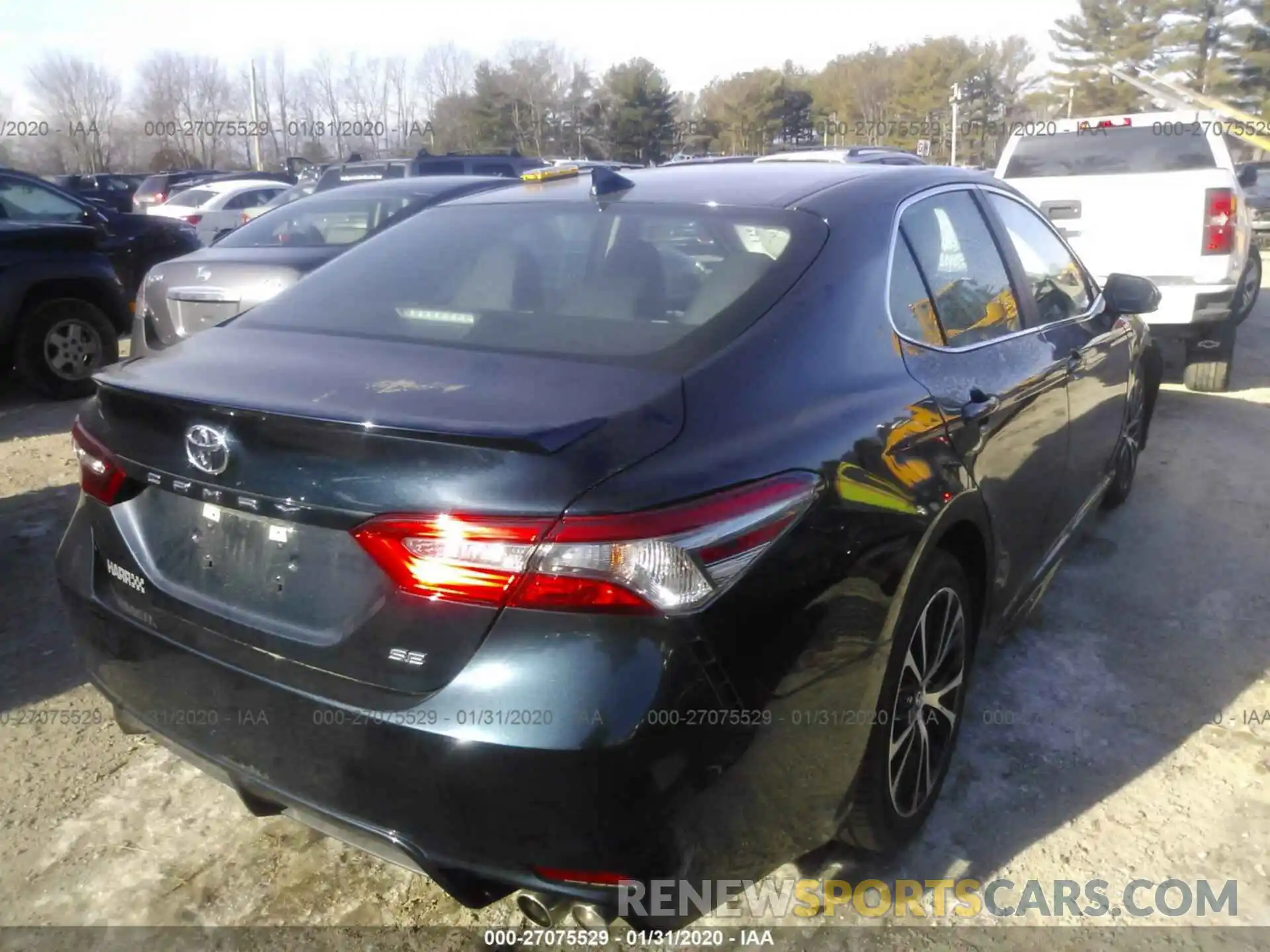 4 Photograph of a damaged car 4T1B11HK1KU700408 TOYOTA CAMRY 2019