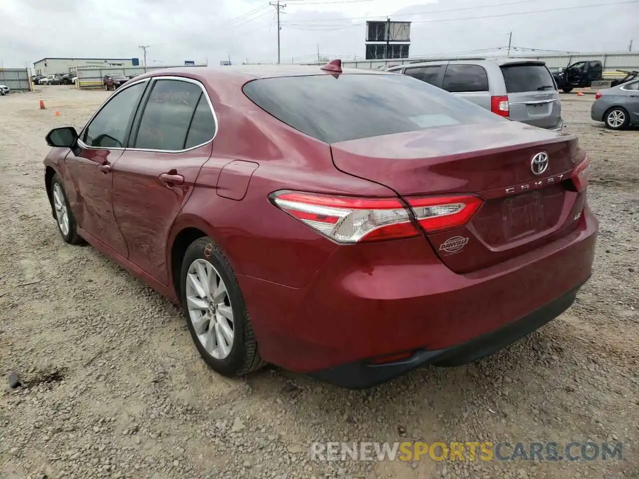 3 Photograph of a damaged car 4T1B11HK1KU700425 TOYOTA CAMRY 2019