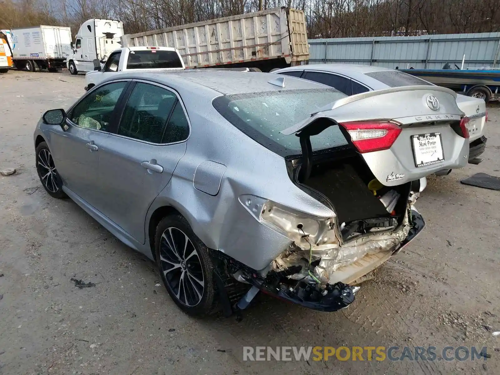 3 Photograph of a damaged car 4T1B11HK1KU701607 TOYOTA CAMRY 2019