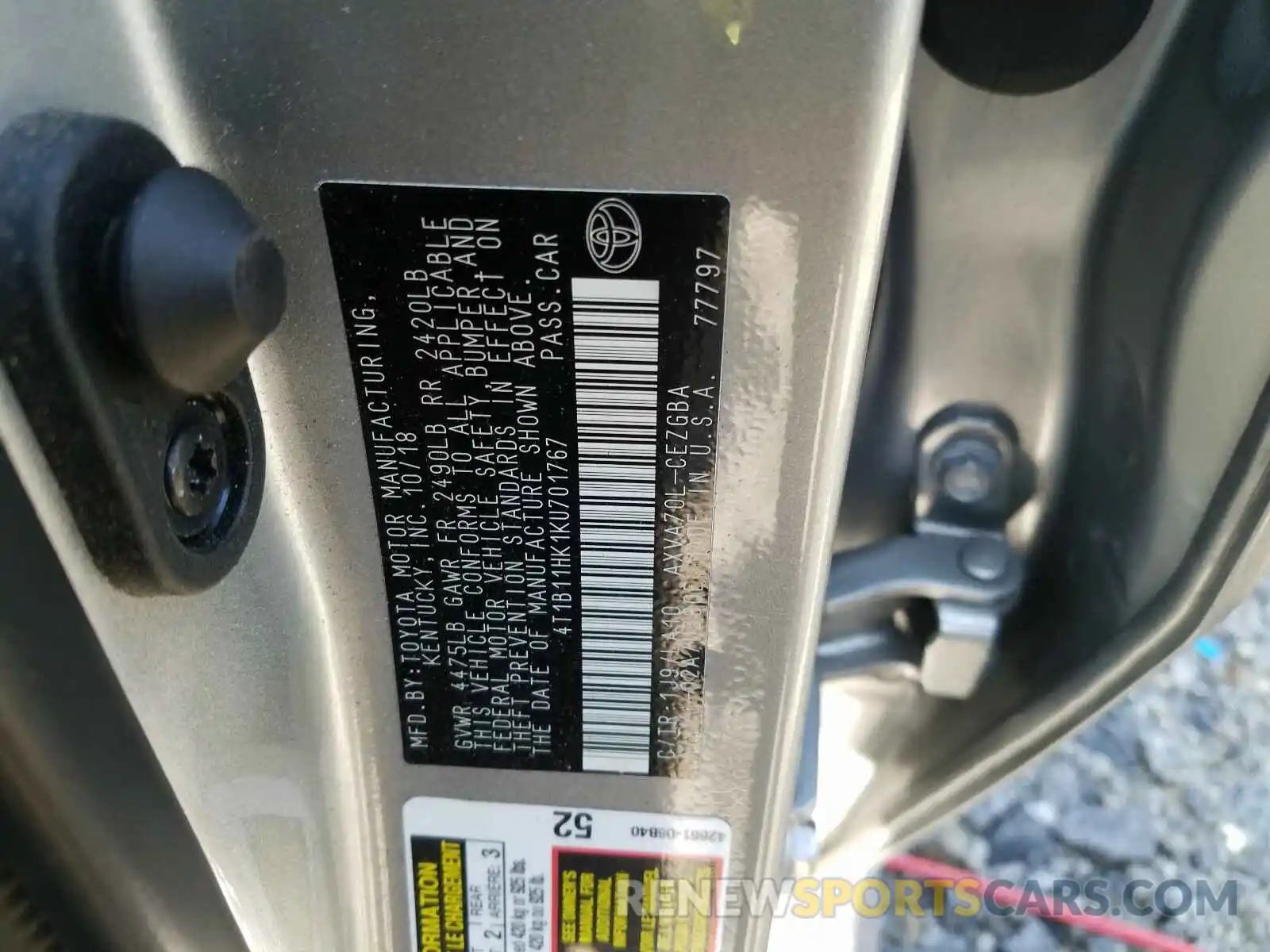 10 Photograph of a damaged car 4T1B11HK1KU701767 TOYOTA CAMRY 2019