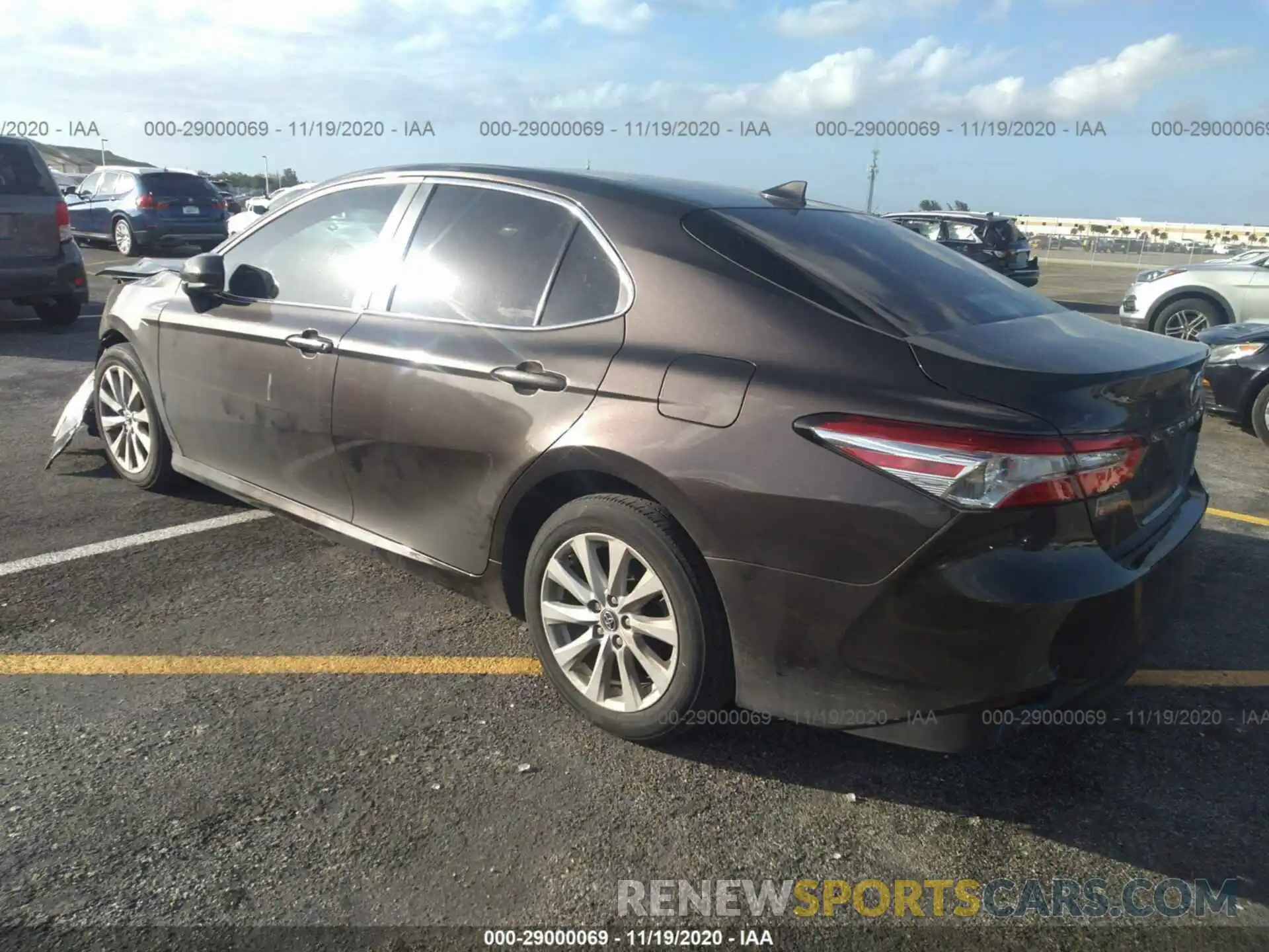 3 Photograph of a damaged car 4T1B11HK1KU702711 TOYOTA CAMRY 2019