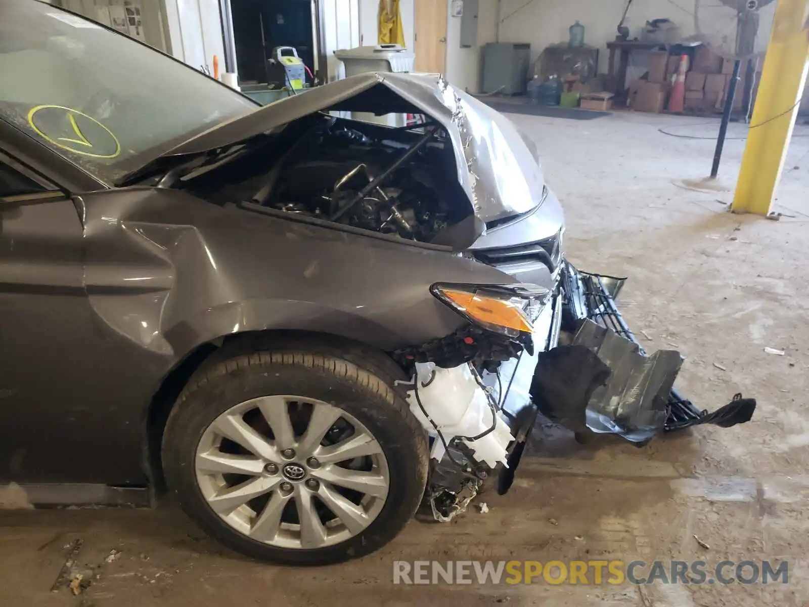 9 Photograph of a damaged car 4T1B11HK1KU702952 TOYOTA CAMRY 2019