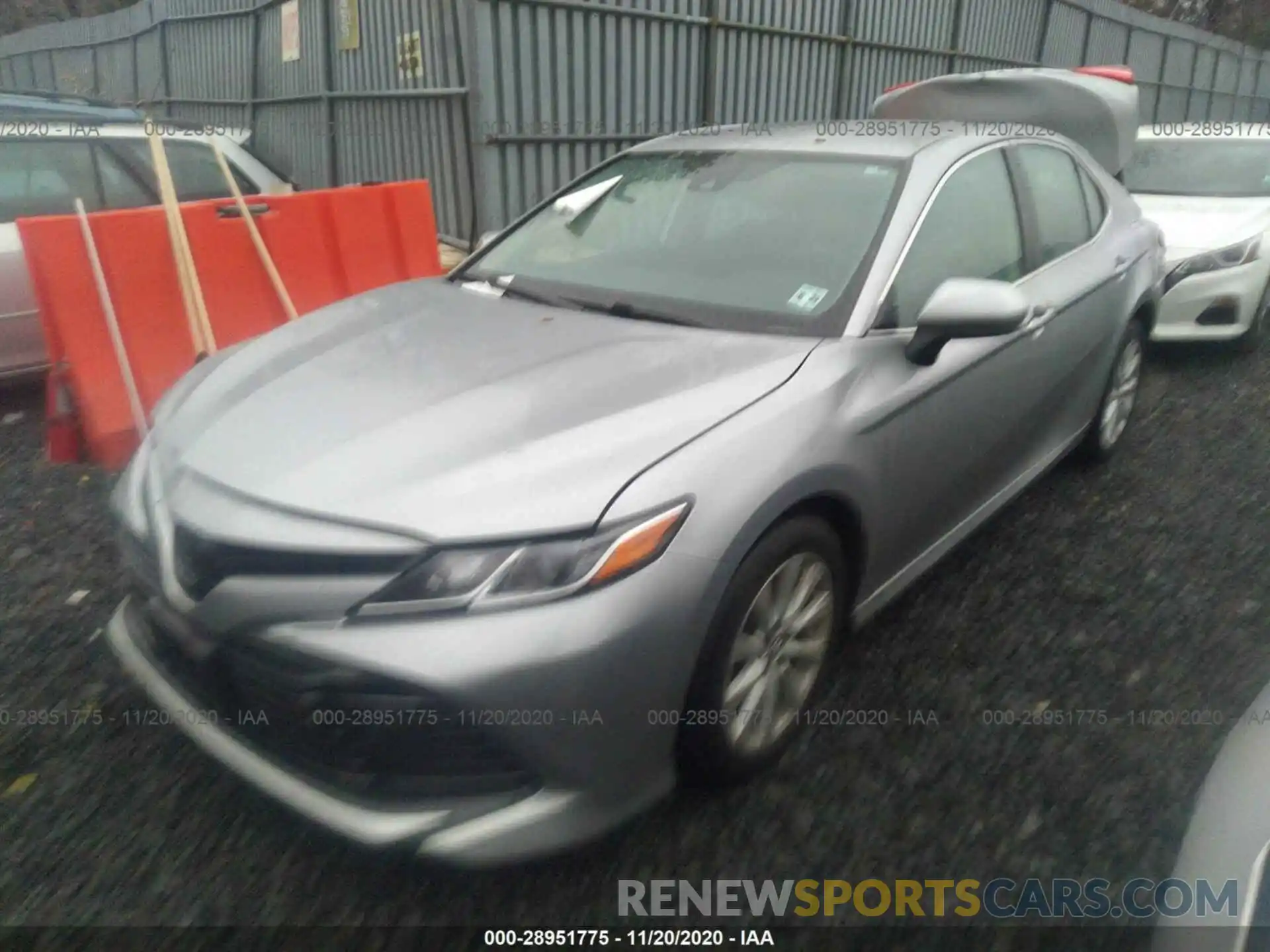 2 Photograph of a damaged car 4T1B11HK1KU704152 TOYOTA CAMRY 2019