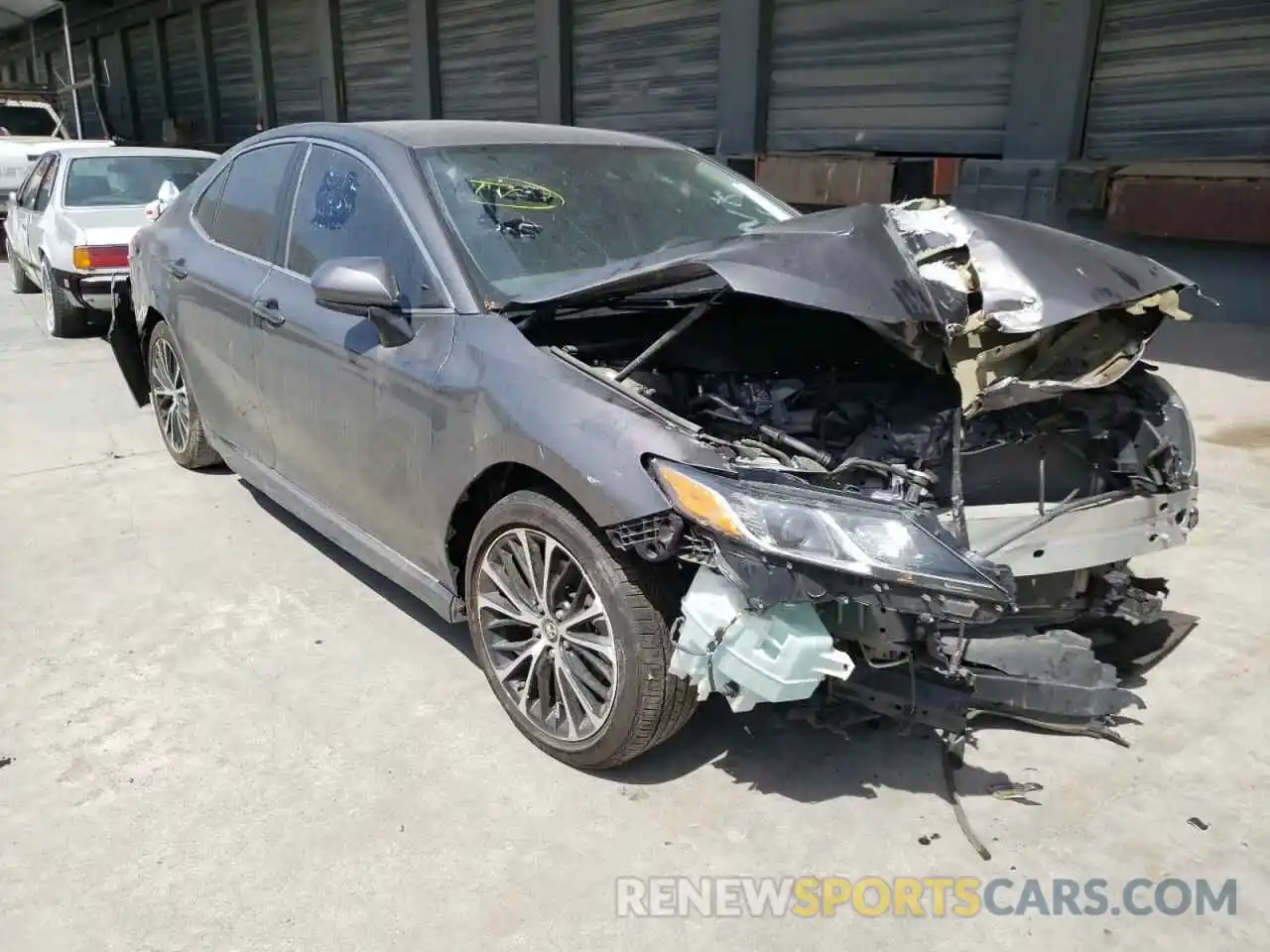 1 Photograph of a damaged car 4T1B11HK1KU704958 TOYOTA CAMRY 2019