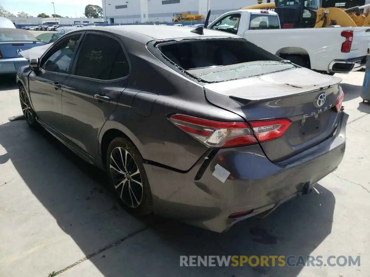 3 Photograph of a damaged car 4T1B11HK1KU704958 TOYOTA CAMRY 2019