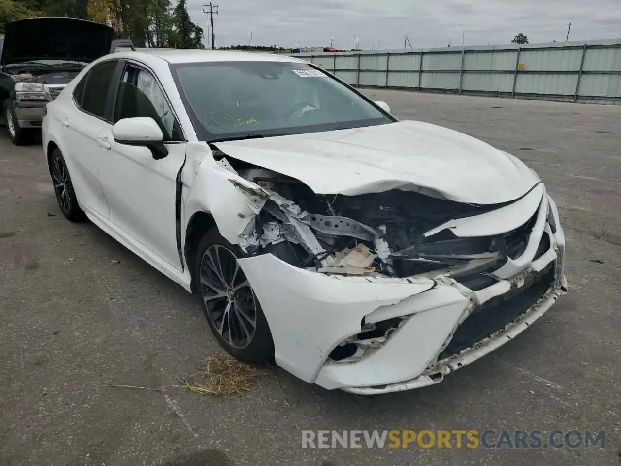 1 Photograph of a damaged car 4T1B11HK1KU706824 TOYOTA CAMRY 2019