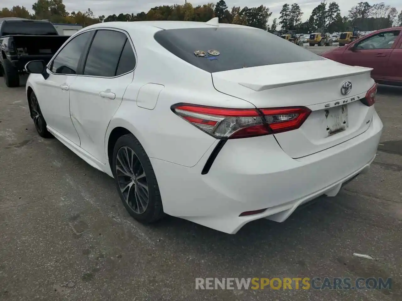 3 Photograph of a damaged car 4T1B11HK1KU706824 TOYOTA CAMRY 2019