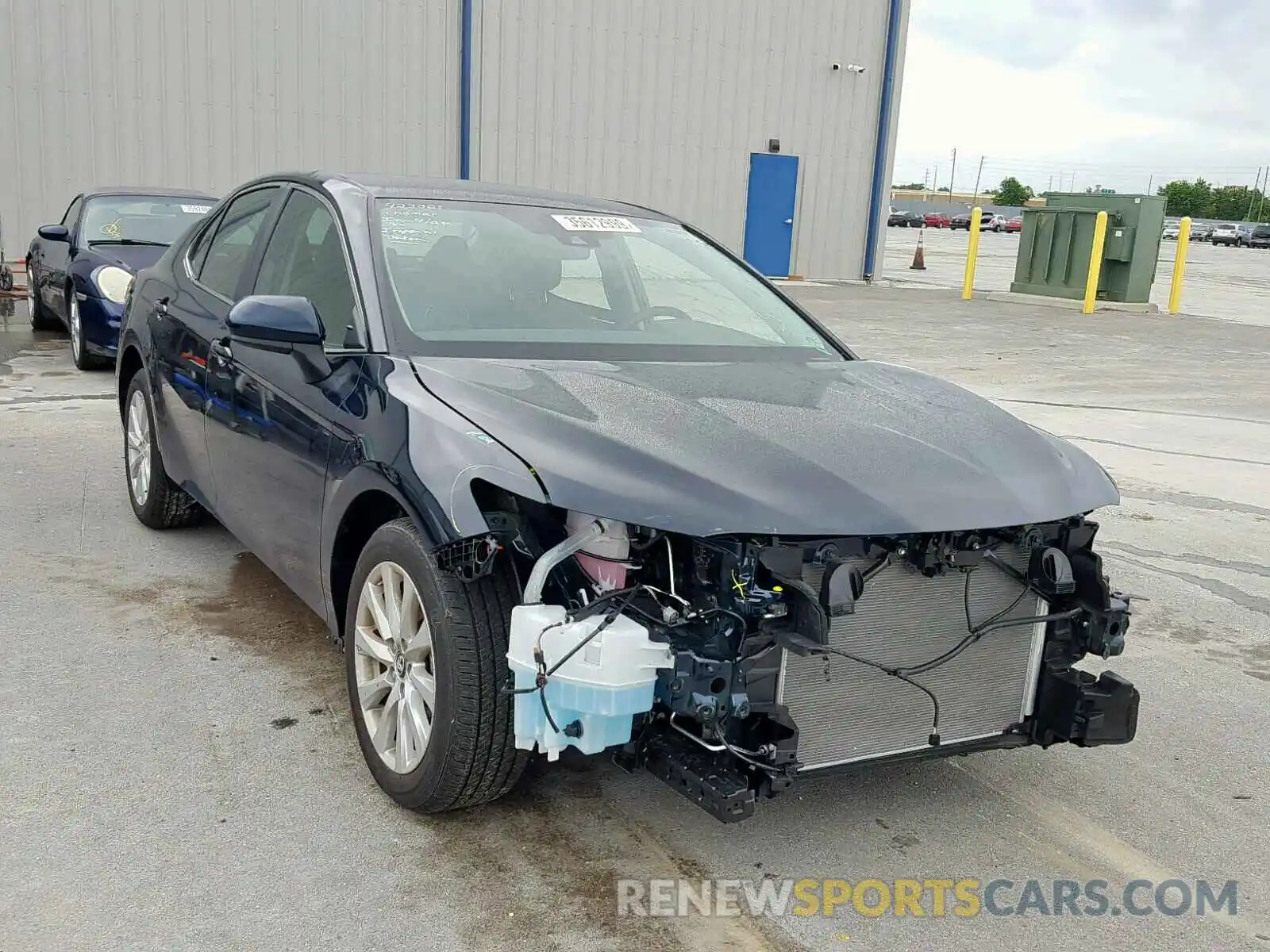 1 Photograph of a damaged car 4T1B11HK1KU707309 TOYOTA CAMRY 2019