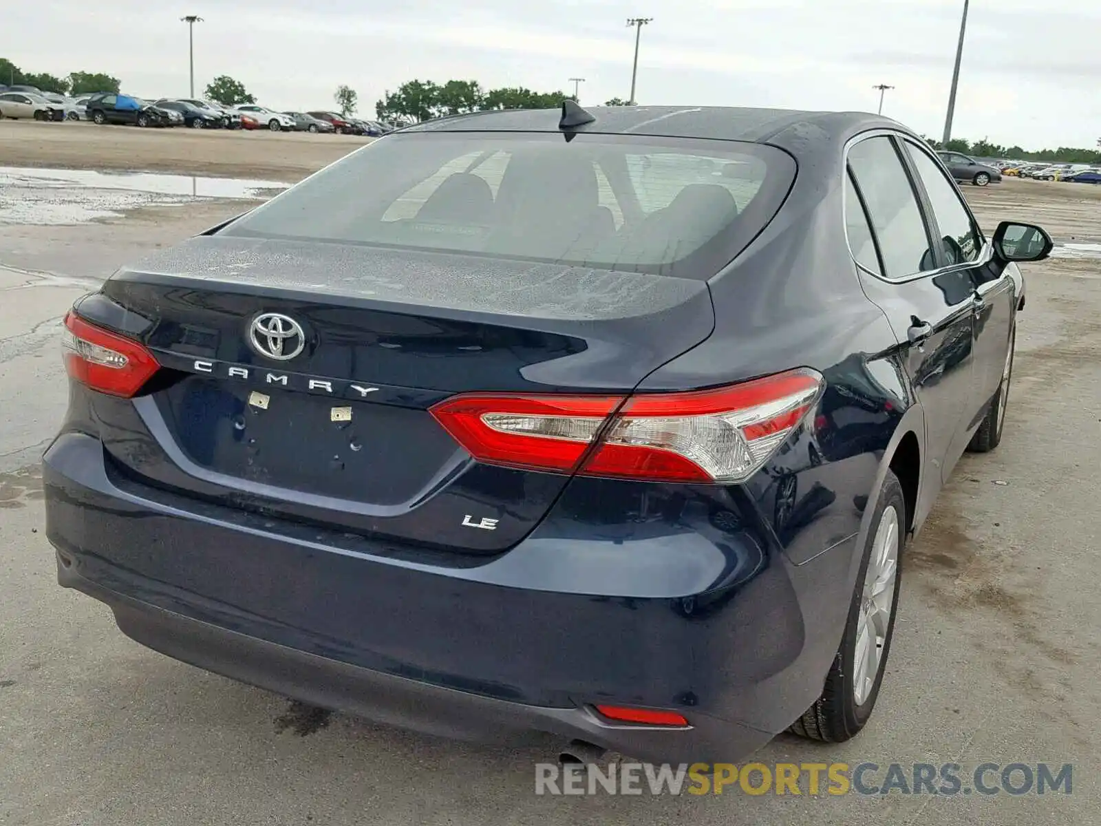 4 Photograph of a damaged car 4T1B11HK1KU707309 TOYOTA CAMRY 2019