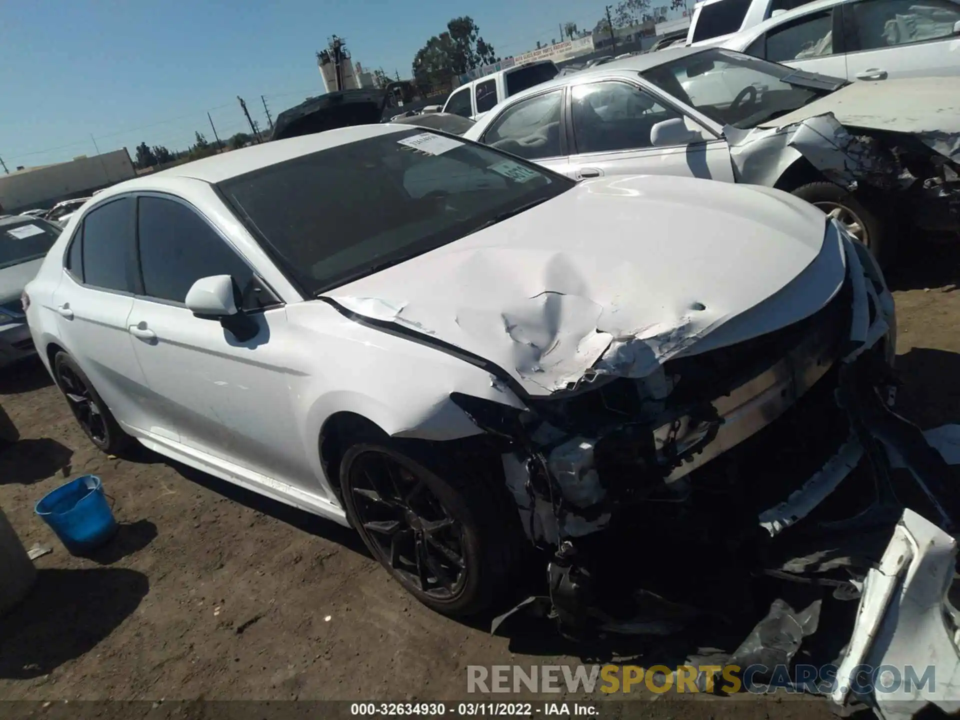 1 Photograph of a damaged car 4T1B11HK1KU707696 TOYOTA CAMRY 2019