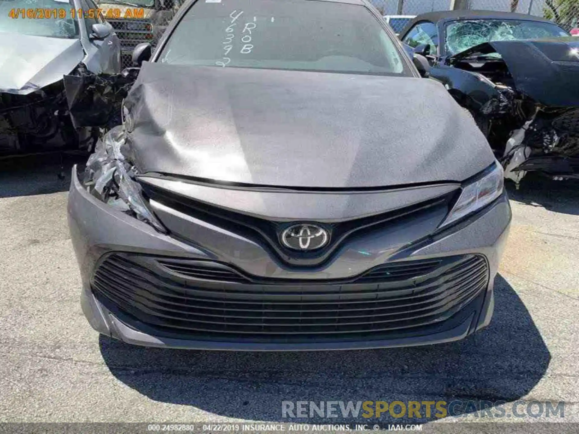 11 Photograph of a damaged car 4T1B11HK1KU707729 TOYOTA CAMRY 2019