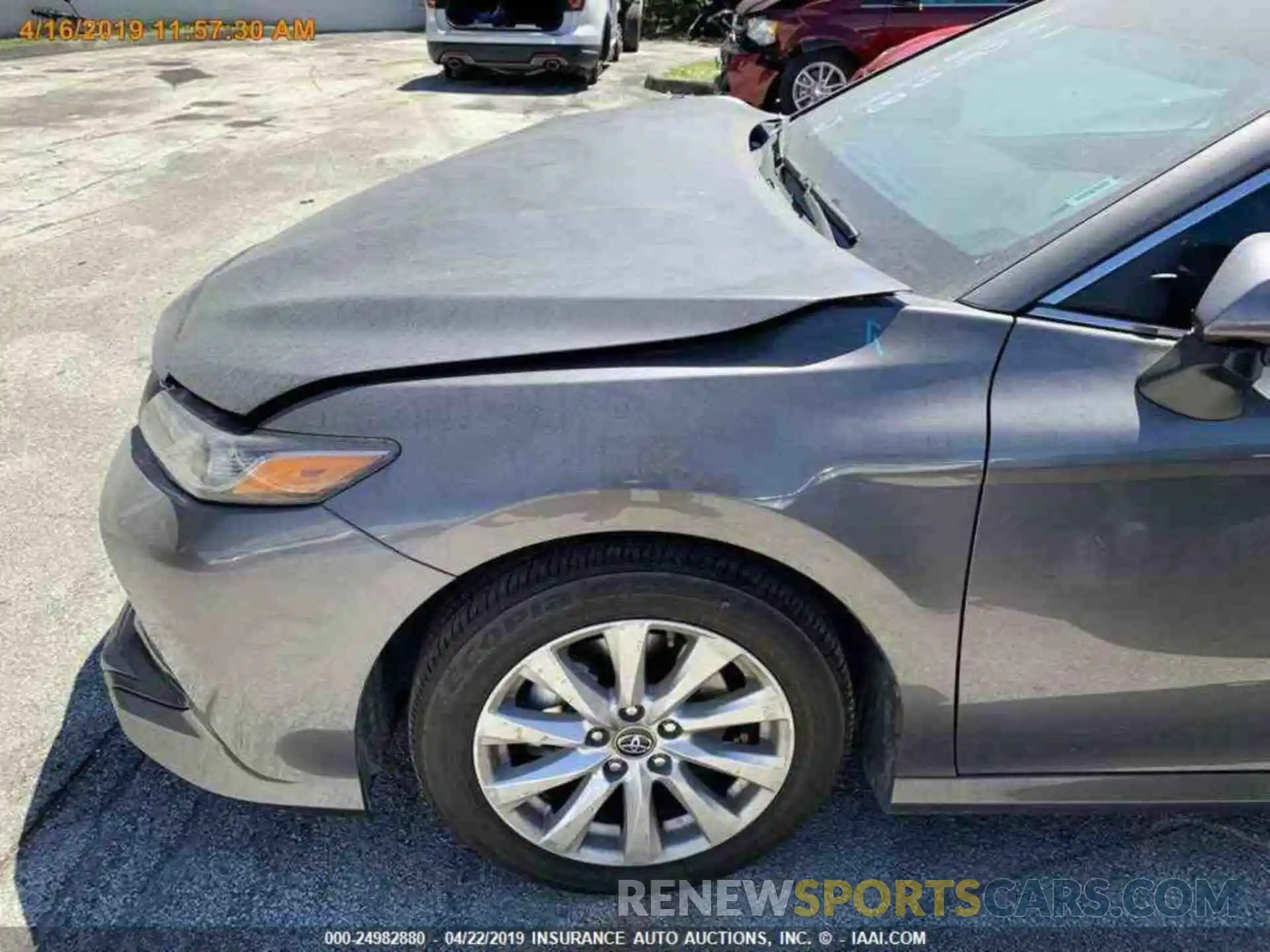 16 Photograph of a damaged car 4T1B11HK1KU707729 TOYOTA CAMRY 2019