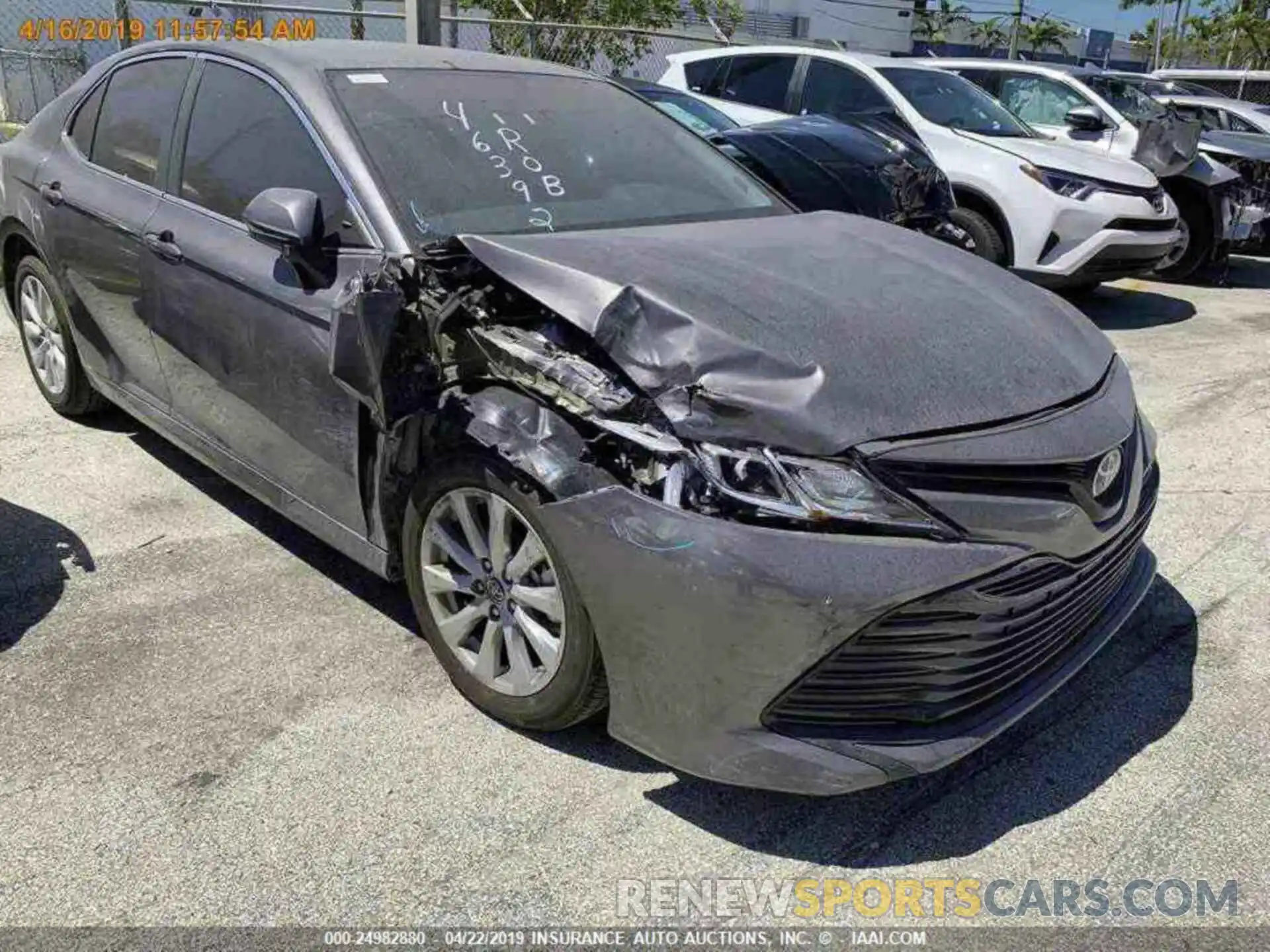 17 Photograph of a damaged car 4T1B11HK1KU707729 TOYOTA CAMRY 2019