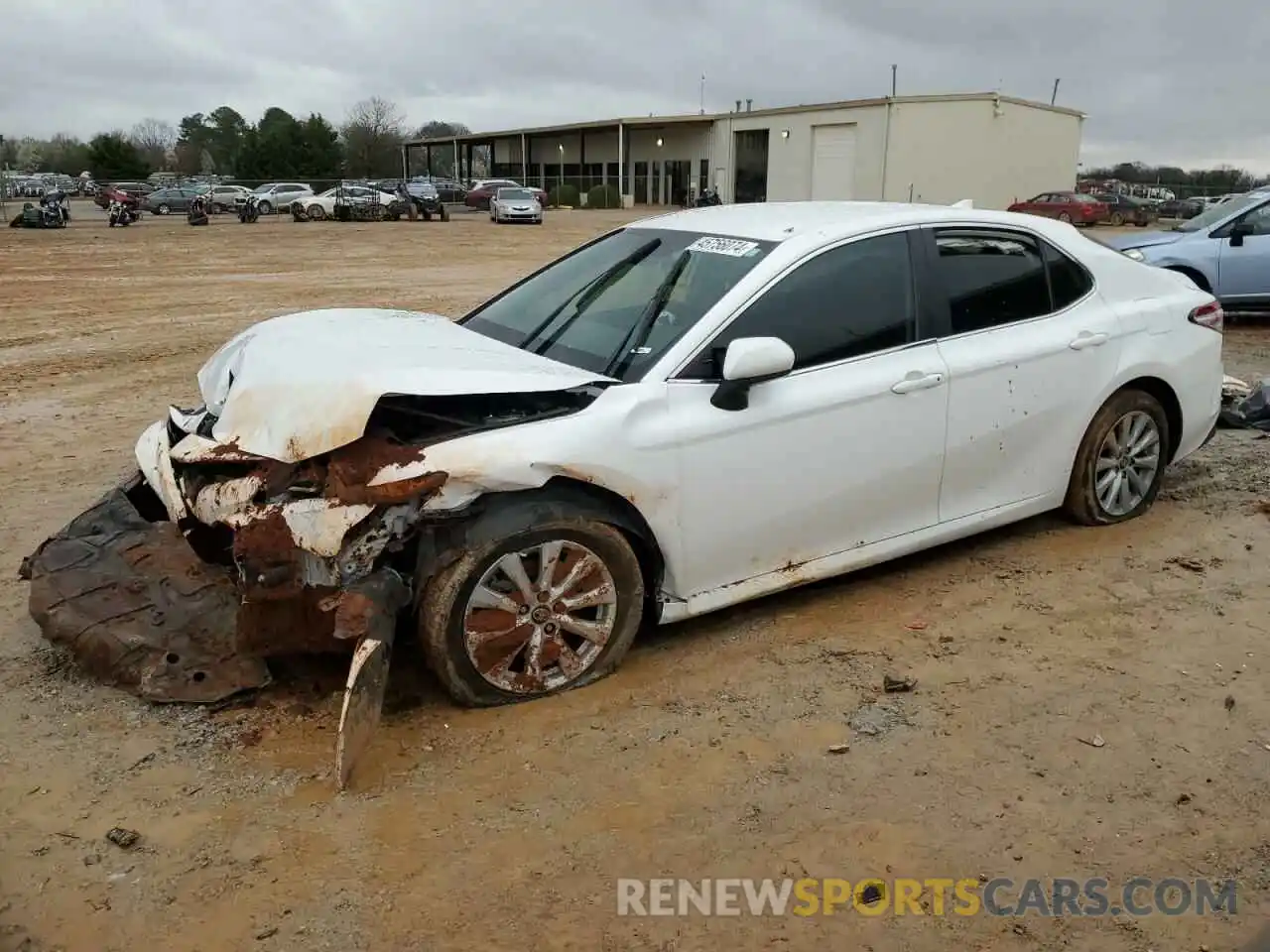 1 Photograph of a damaged car 4T1B11HK1KU708170 TOYOTA CAMRY 2019