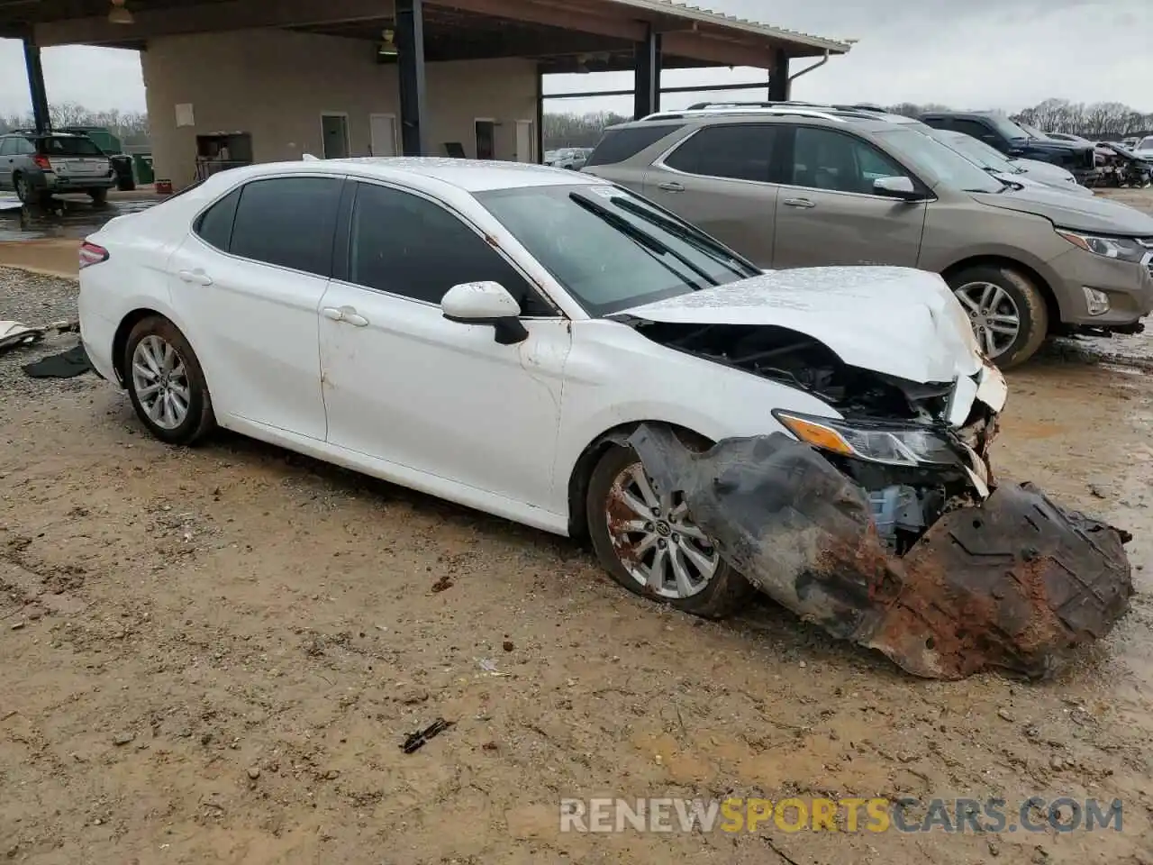 4 Photograph of a damaged car 4T1B11HK1KU708170 TOYOTA CAMRY 2019