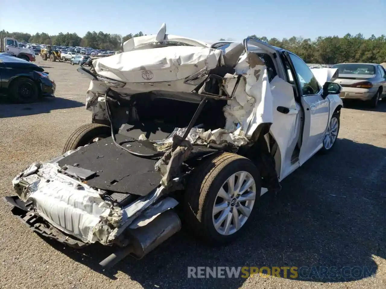 4 Photograph of a damaged car 4T1B11HK1KU708363 TOYOTA CAMRY 2019