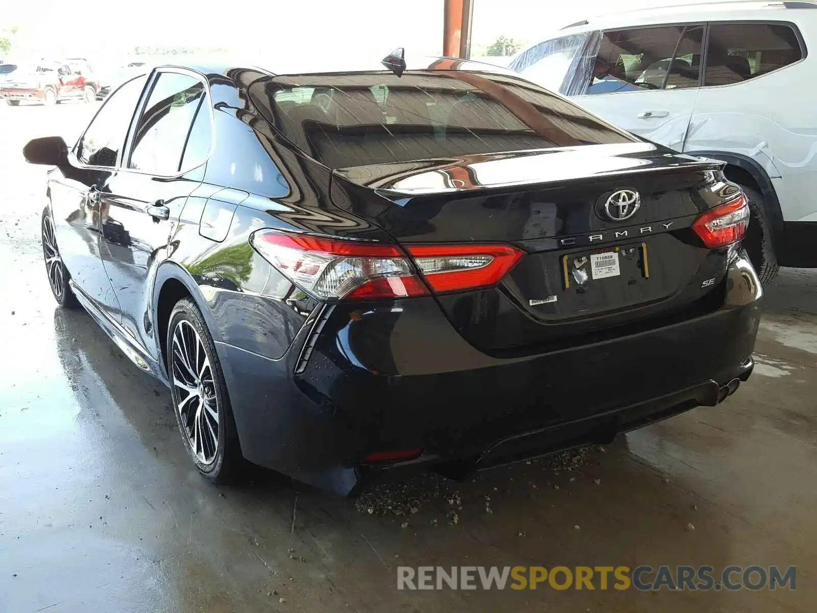 3 Photograph of a damaged car 4T1B11HK1KU708590 TOYOTA CAMRY 2019