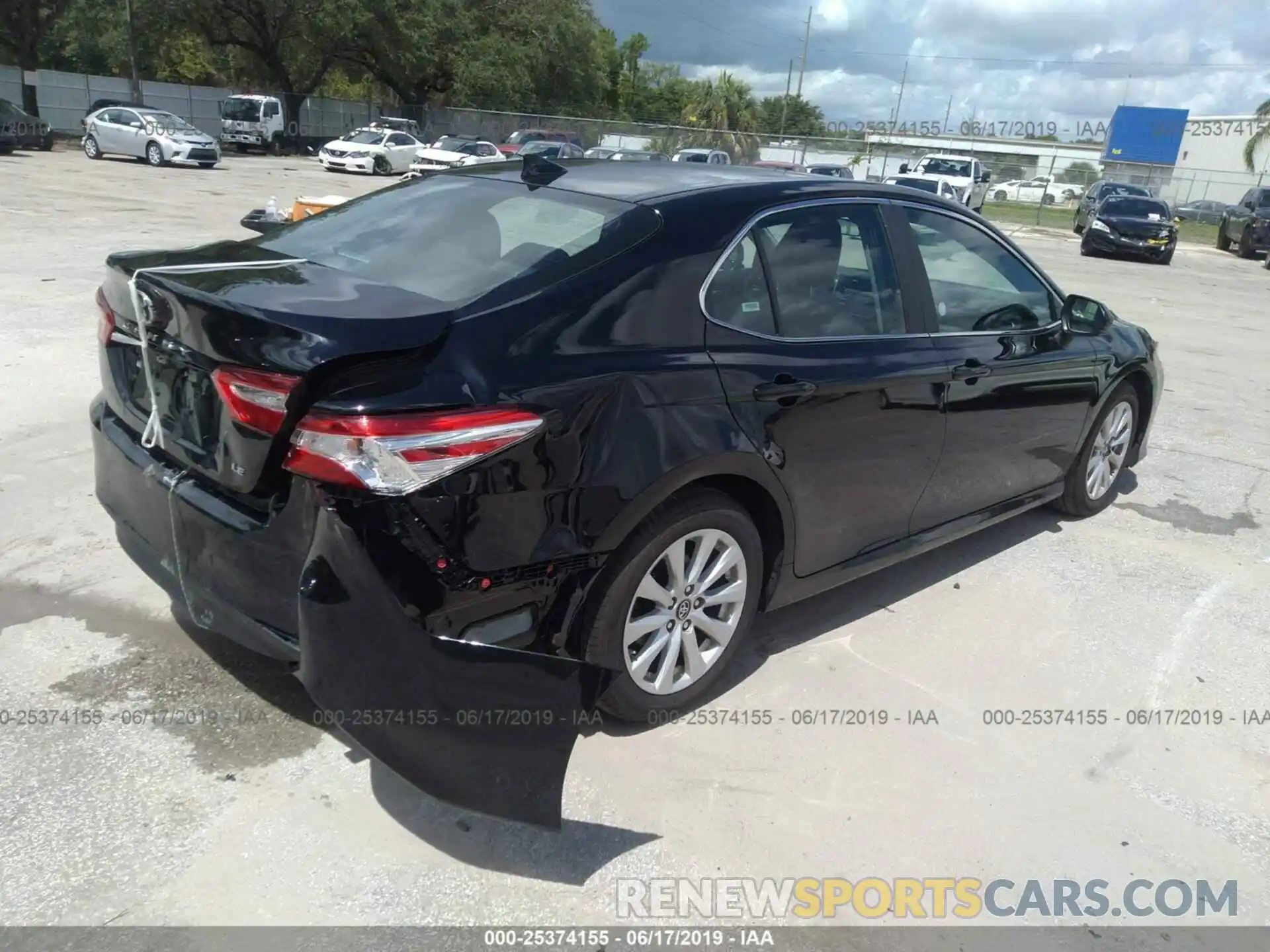 4 Photograph of a damaged car 4T1B11HK1KU708945 TOYOTA CAMRY 2019