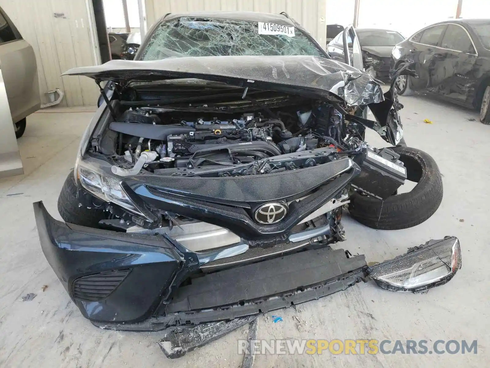 9 Photograph of a damaged car 4T1B11HK1KU709609 TOYOTA CAMRY 2019