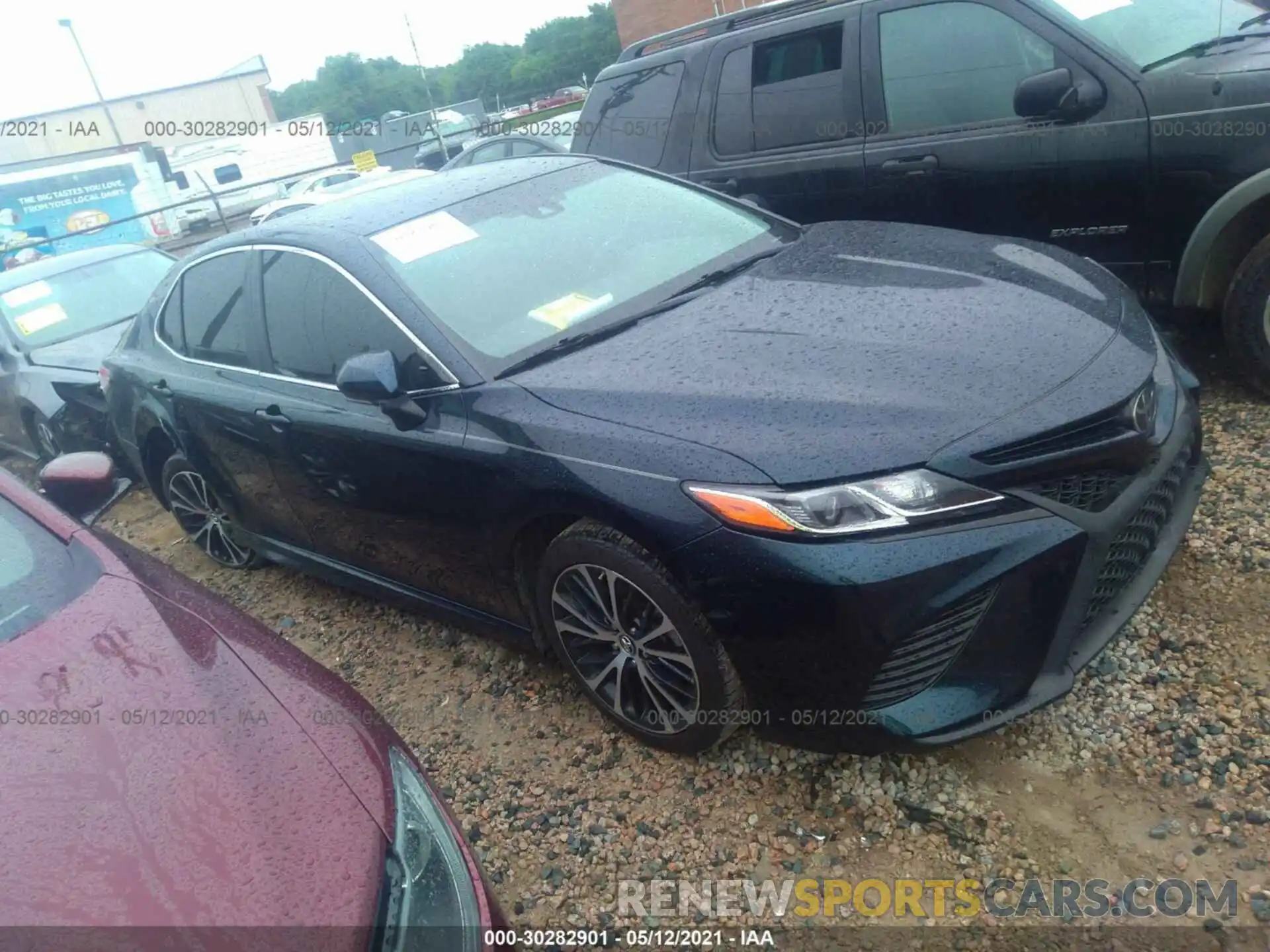 1 Photograph of a damaged car 4T1B11HK1KU710677 TOYOTA CAMRY 2019