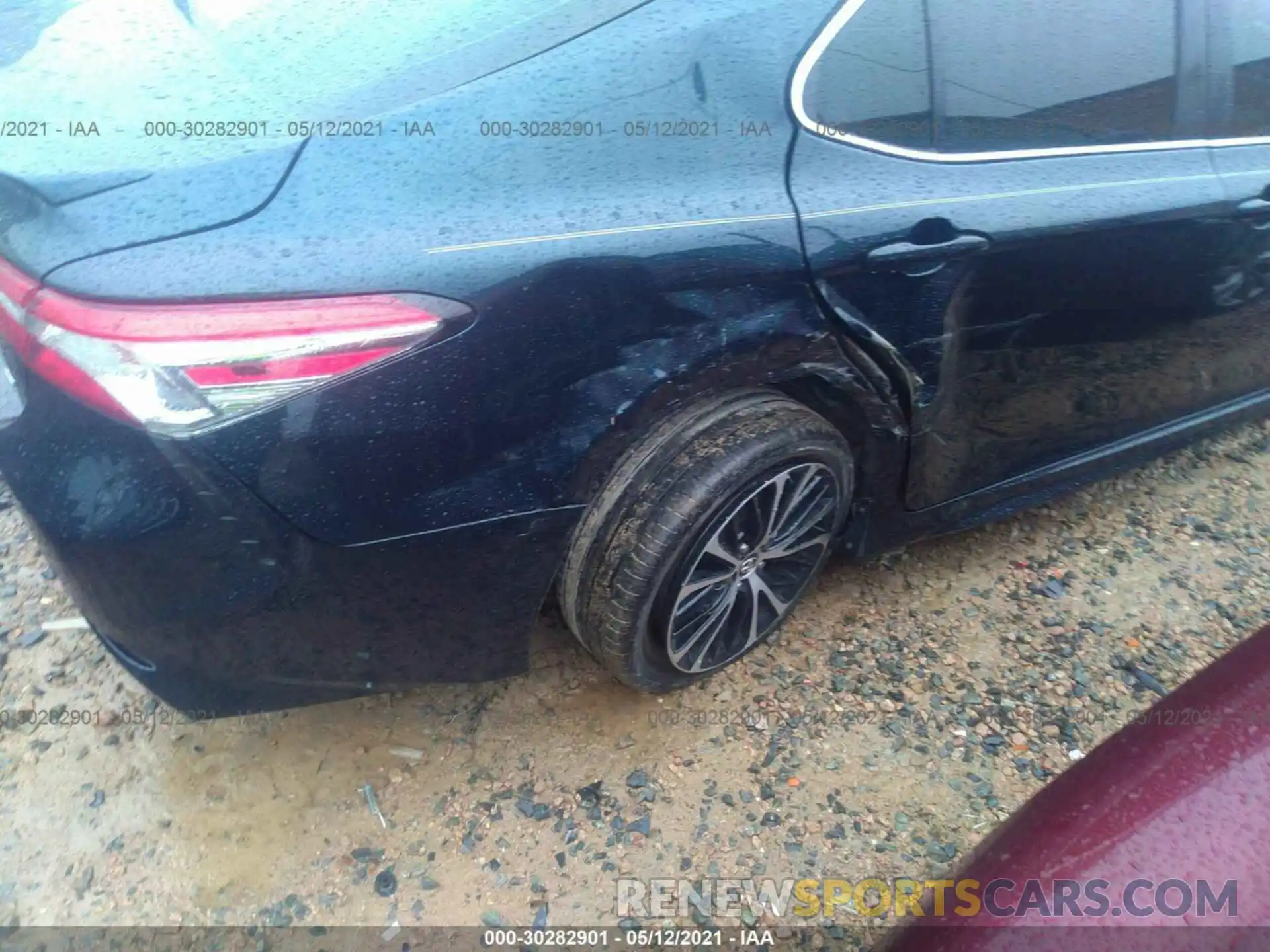 6 Photograph of a damaged car 4T1B11HK1KU710677 TOYOTA CAMRY 2019