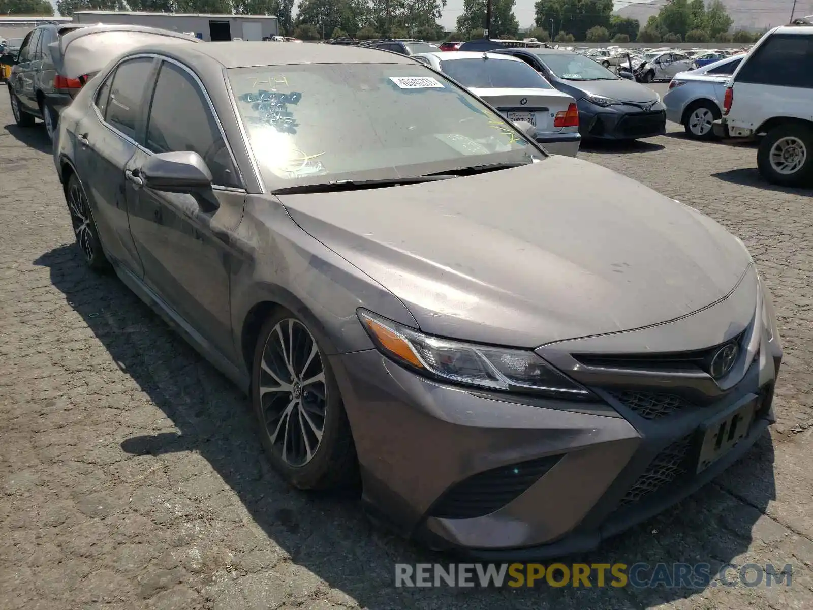 1 Photograph of a damaged car 4T1B11HK1KU713546 TOYOTA CAMRY 2019