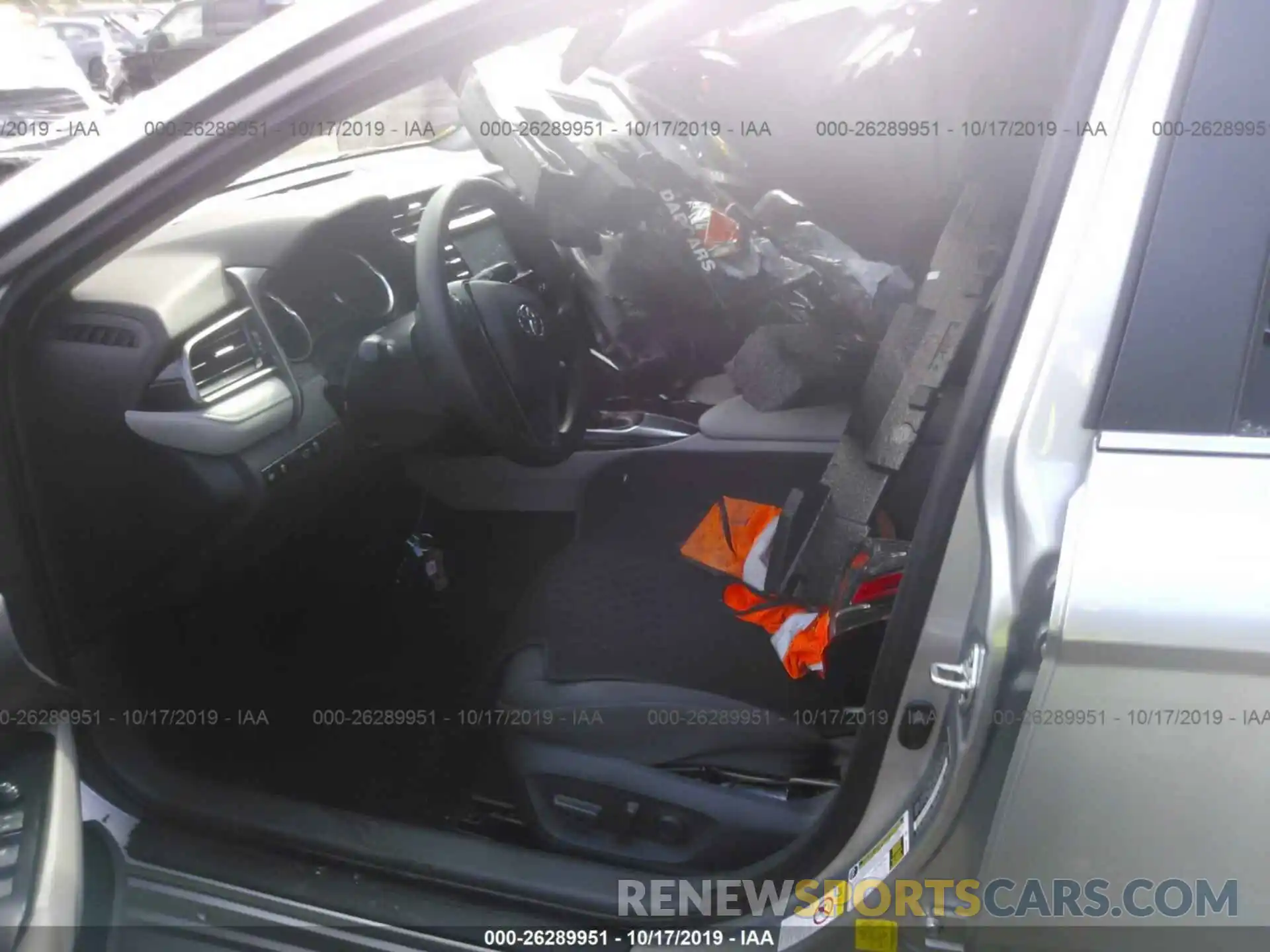 5 Photograph of a damaged car 4T1B11HK1KU714230 TOYOTA CAMRY 2019