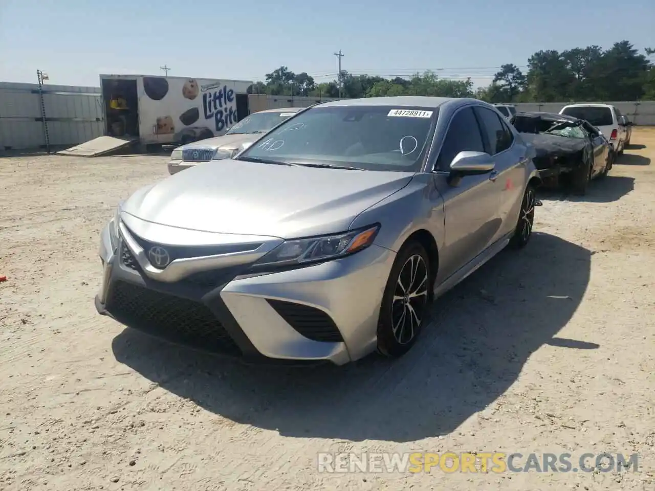 2 Photograph of a damaged car 4T1B11HK1KU714292 TOYOTA CAMRY 2019