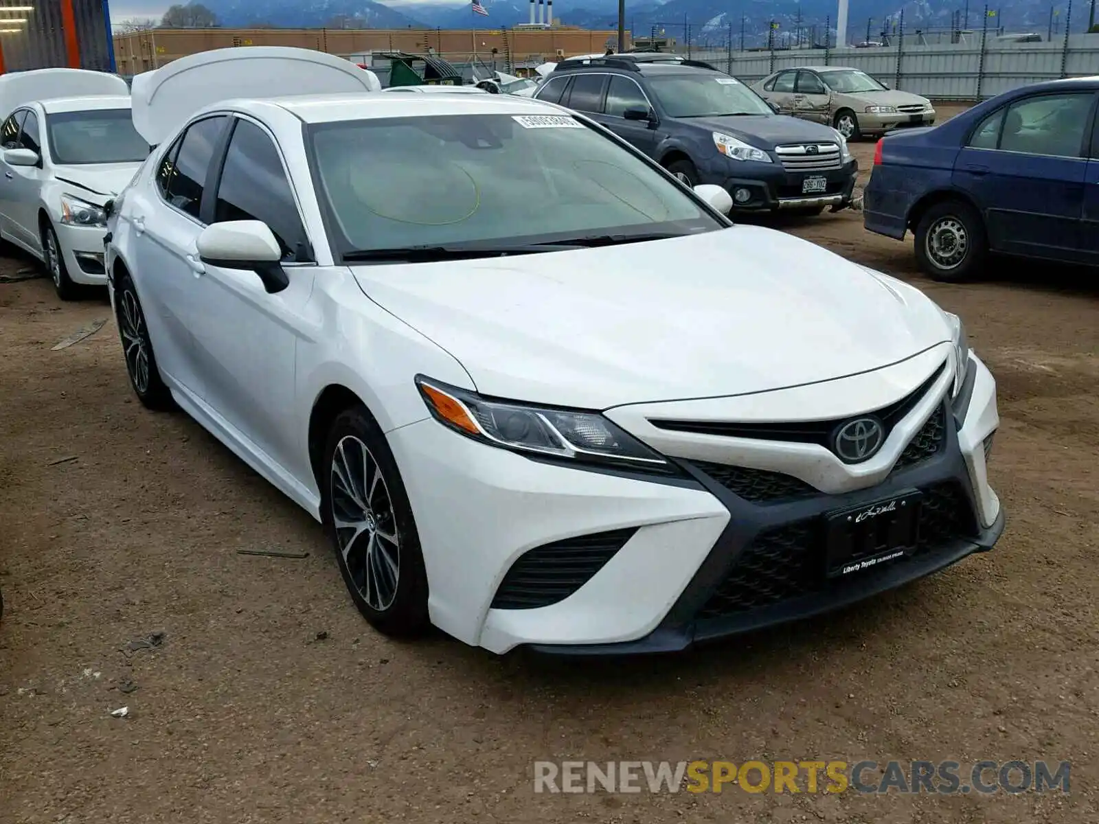 1 Photograph of a damaged car 4T1B11HK1KU714518 TOYOTA CAMRY 2019