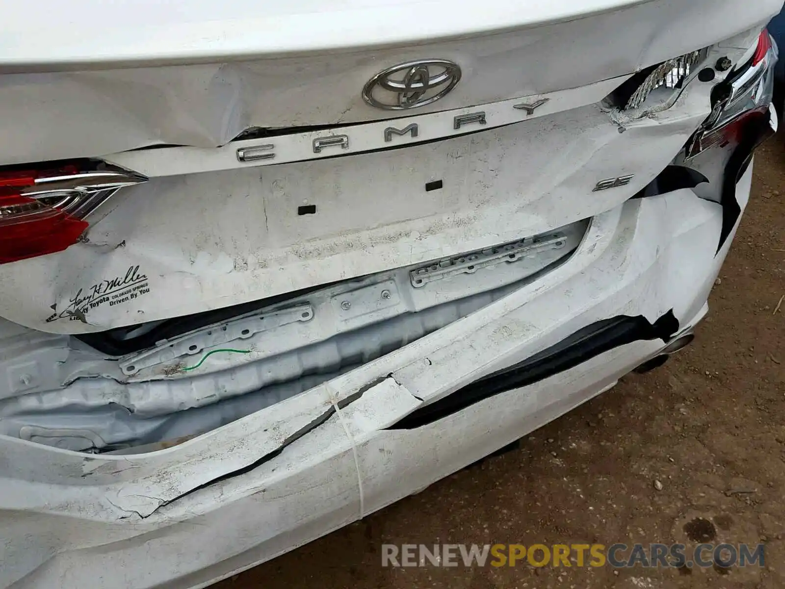 9 Photograph of a damaged car 4T1B11HK1KU714518 TOYOTA CAMRY 2019