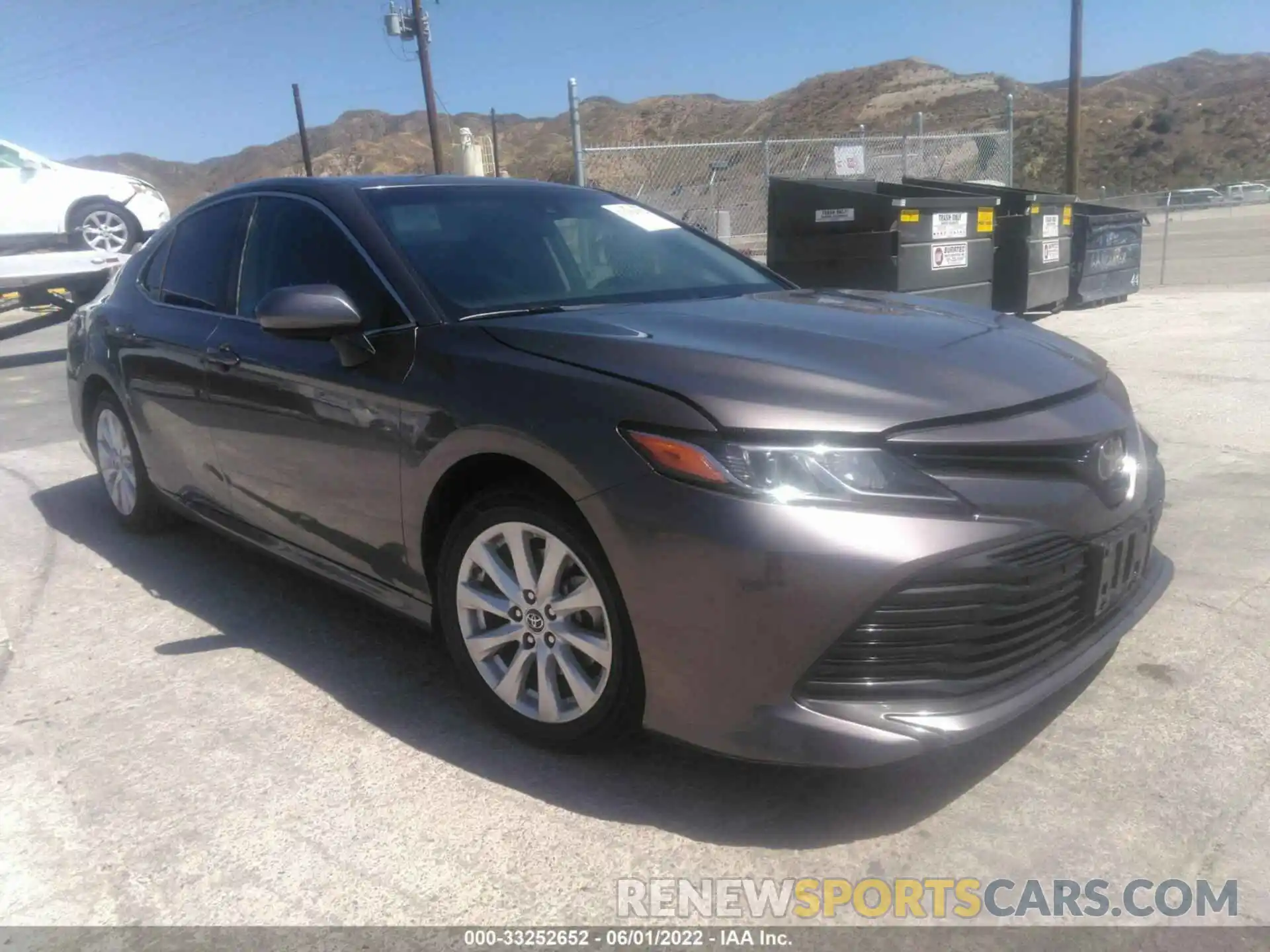 1 Photograph of a damaged car 4T1B11HK1KU717323 TOYOTA CAMRY 2019