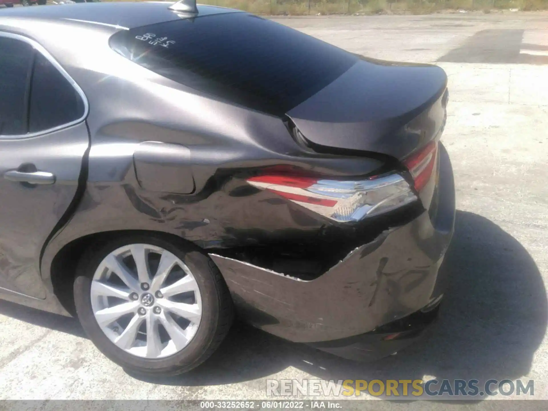 6 Photograph of a damaged car 4T1B11HK1KU717323 TOYOTA CAMRY 2019