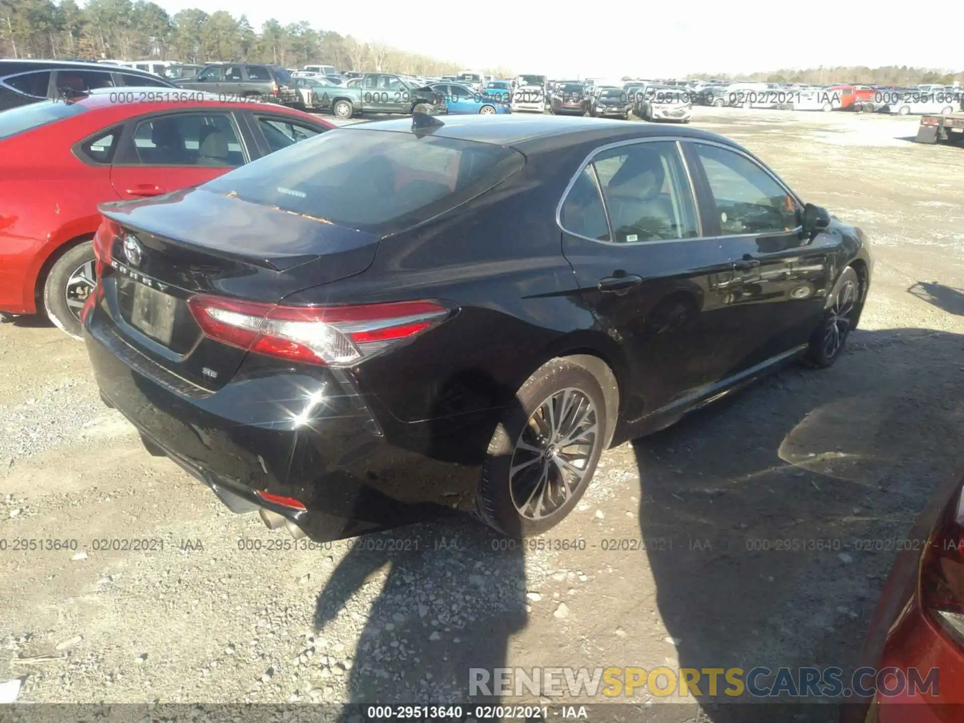 4 Photograph of a damaged car 4T1B11HK1KU718133 TOYOTA CAMRY 2019