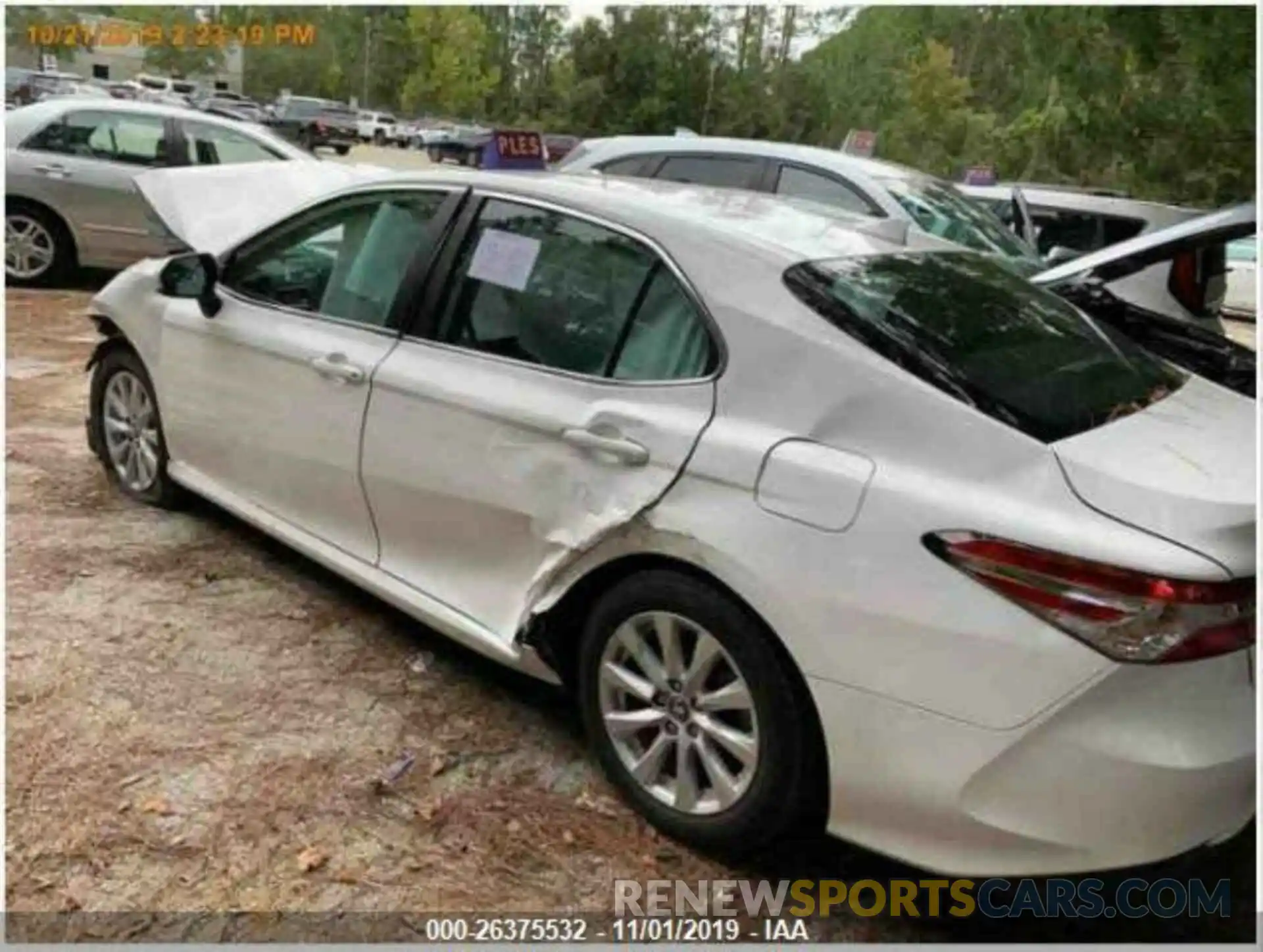 3 Photograph of a damaged car 4T1B11HK1KU718732 TOYOTA CAMRY 2019