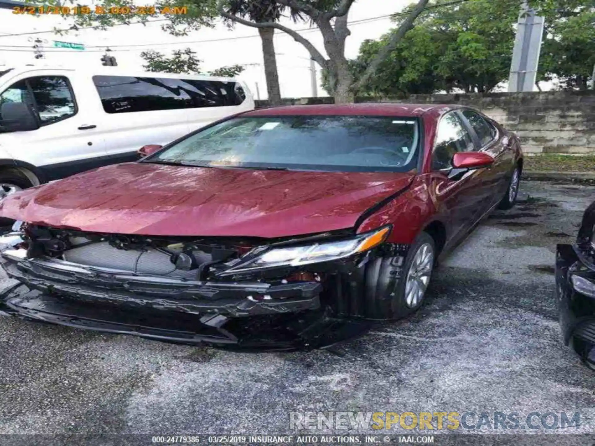 14 Photograph of a damaged car 4T1B11HK1KU718830 TOYOTA CAMRY 2019