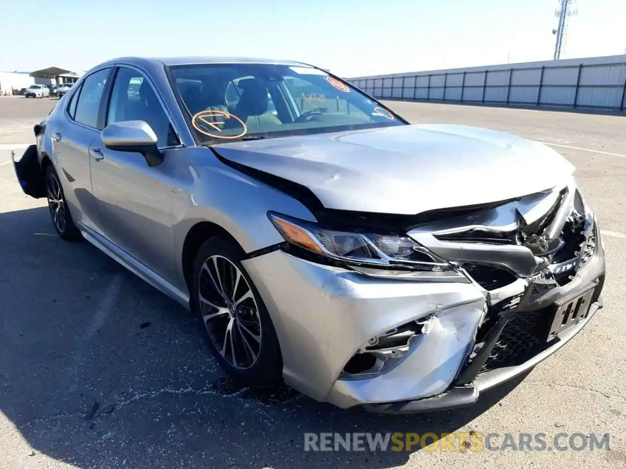 1 Photograph of a damaged car 4T1B11HK1KU721548 TOYOTA CAMRY 2019