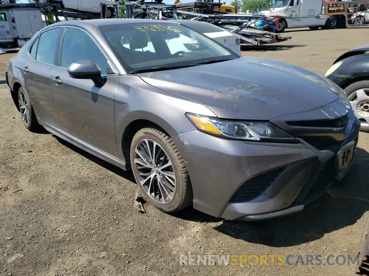 1 Photograph of a damaged car 4T1B11HK1KU723204 TOYOTA CAMRY 2019