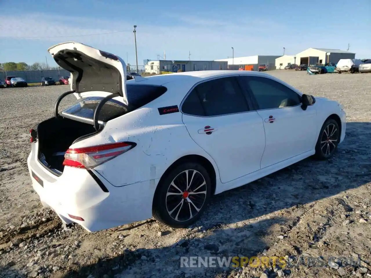 4 Photograph of a damaged car 4T1B11HK1KU724272 TOYOTA CAMRY 2019