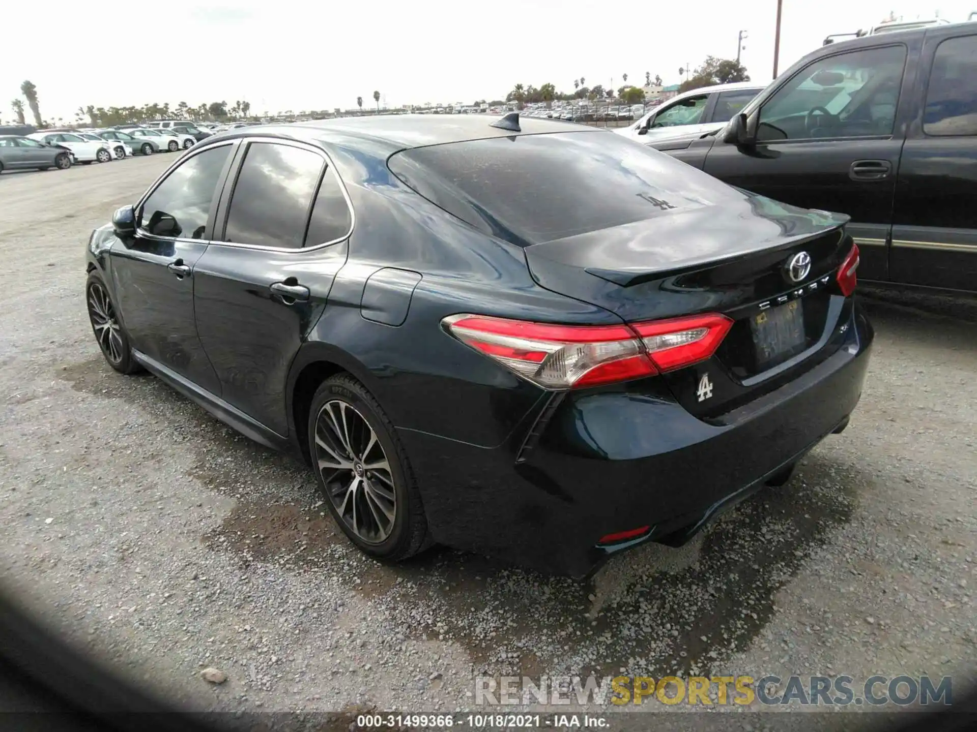 3 Photograph of a damaged car 4T1B11HK1KU725177 TOYOTA CAMRY 2019