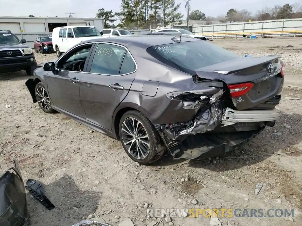 3 Photograph of a damaged car 4T1B11HK1KU725549 TOYOTA CAMRY 2019