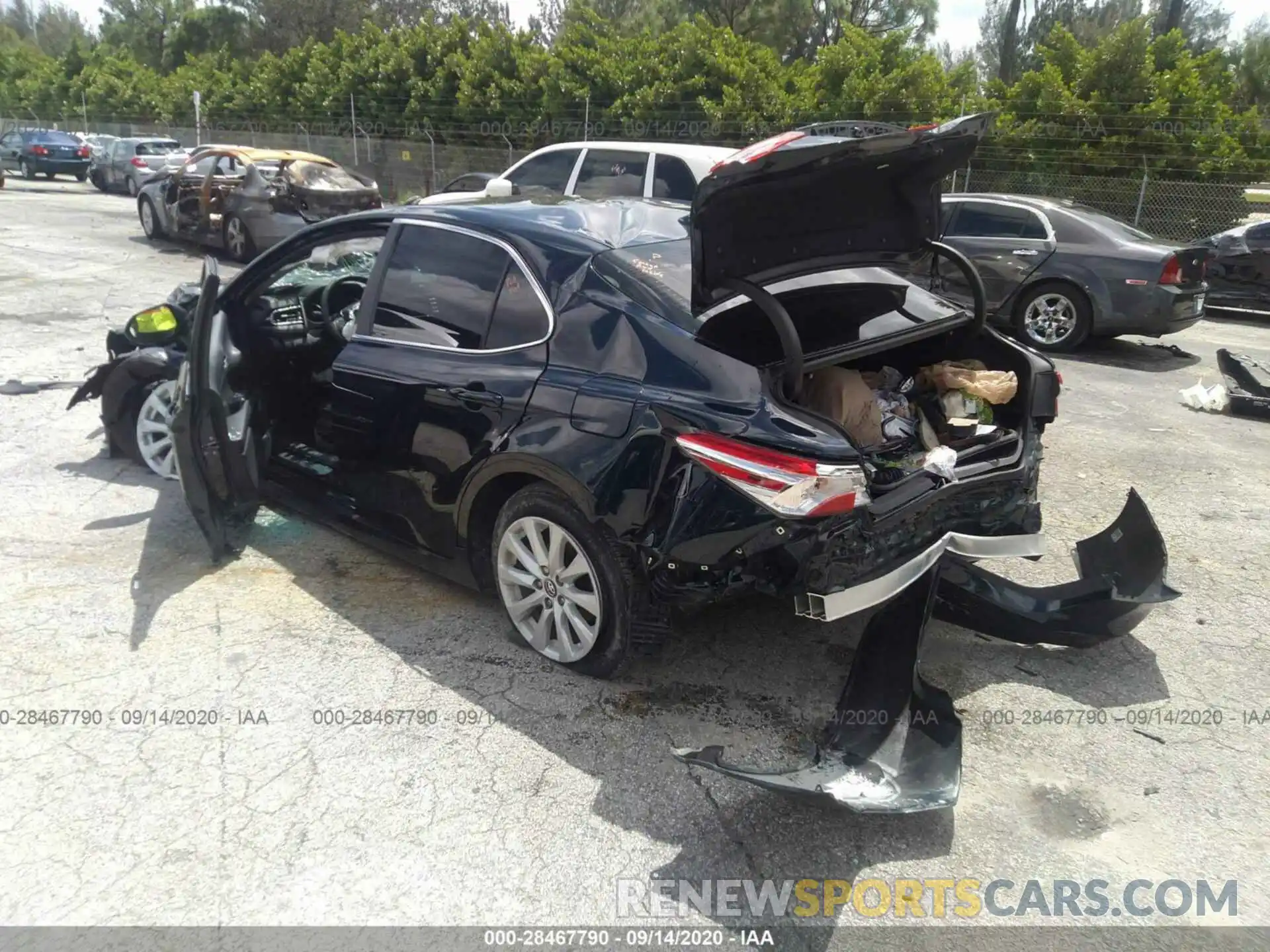 3 Photograph of a damaged car 4T1B11HK1KU726135 TOYOTA CAMRY 2019