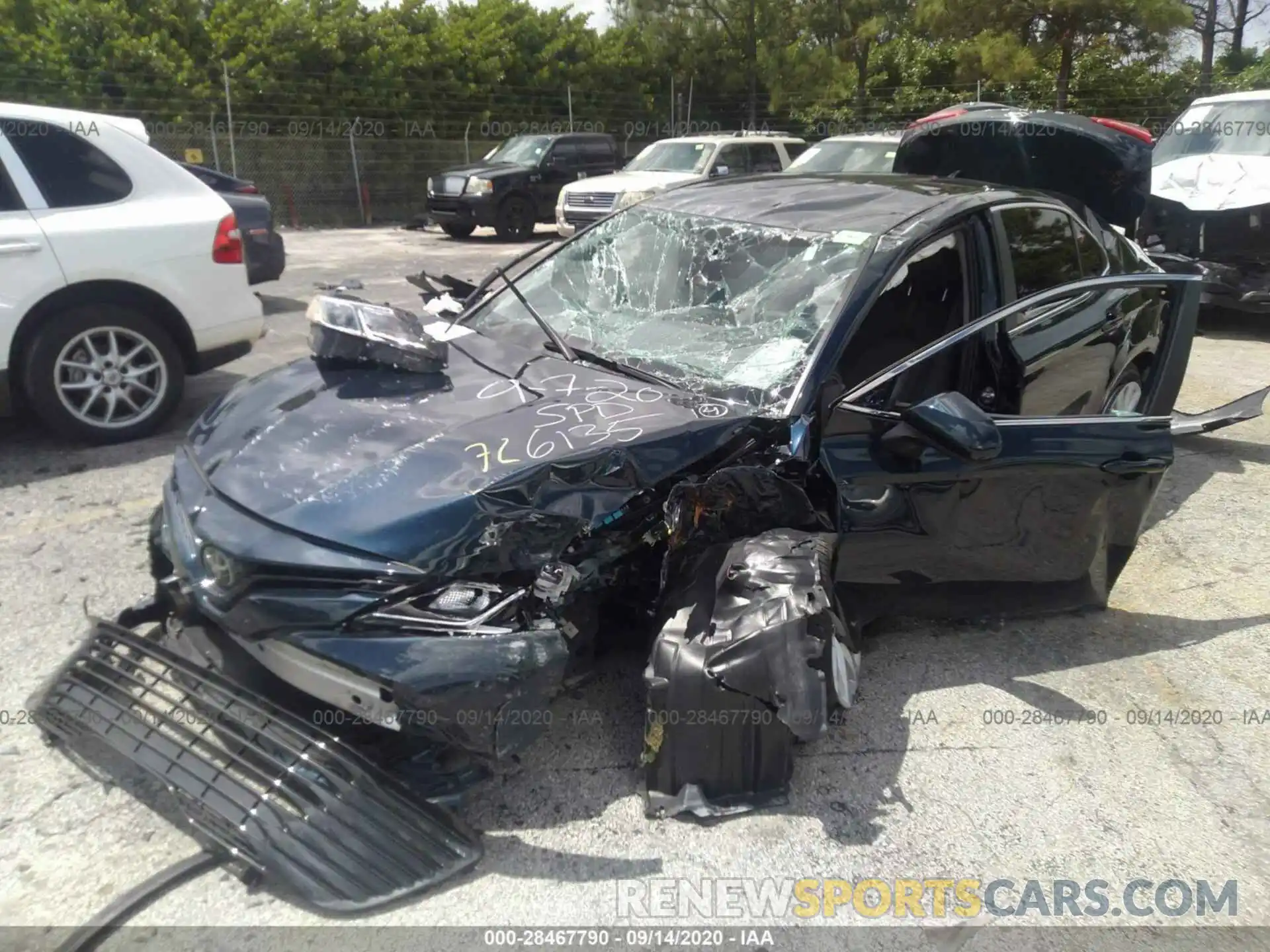 6 Photograph of a damaged car 4T1B11HK1KU726135 TOYOTA CAMRY 2019