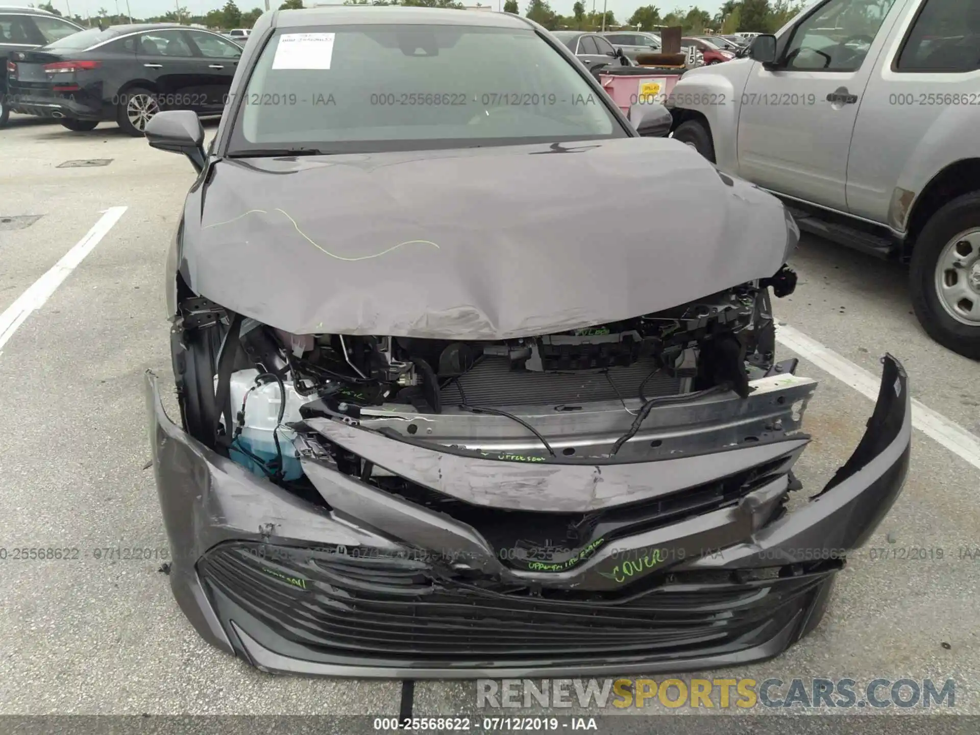 6 Photograph of a damaged car 4T1B11HK1KU727432 TOYOTA CAMRY 2019