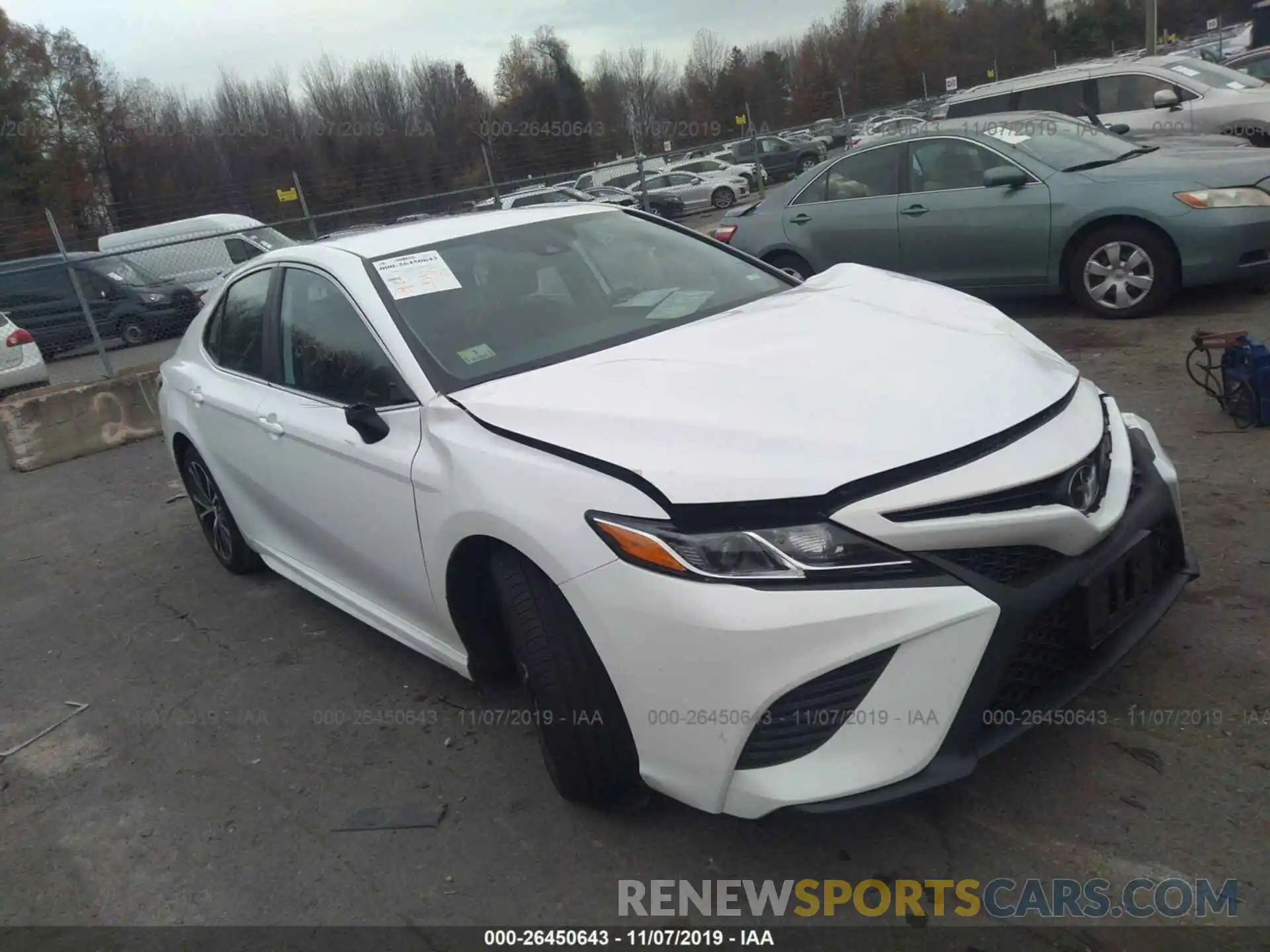 1 Photograph of a damaged car 4T1B11HK1KU727902 TOYOTA CAMRY 2019