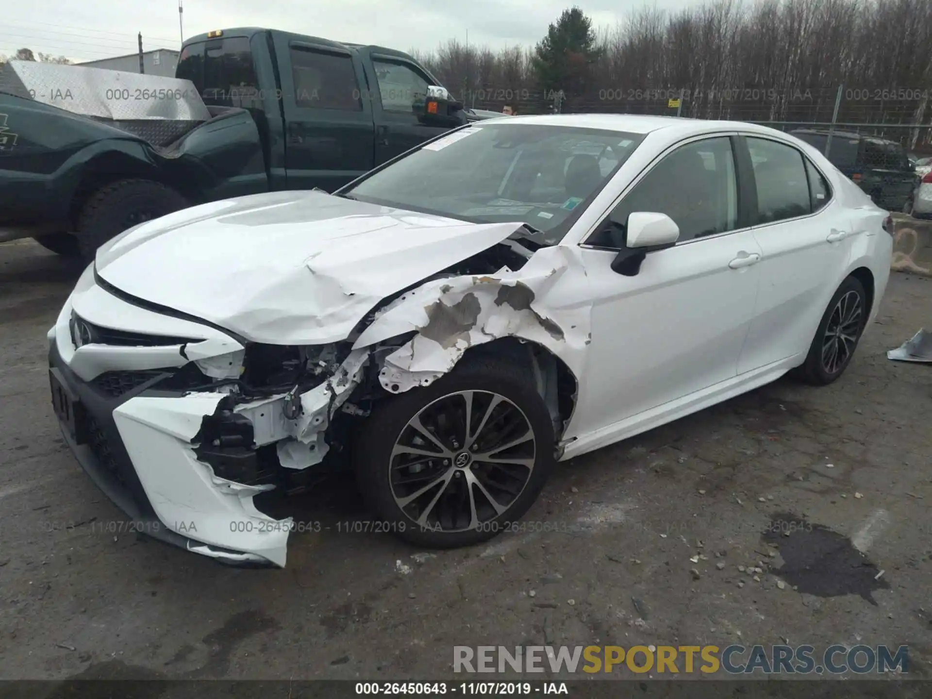 2 Photograph of a damaged car 4T1B11HK1KU727902 TOYOTA CAMRY 2019