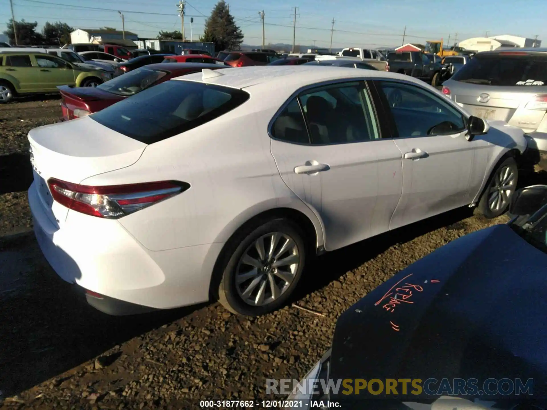 4 Photograph of a damaged car 4T1B11HK1KU729147 TOYOTA CAMRY 2019